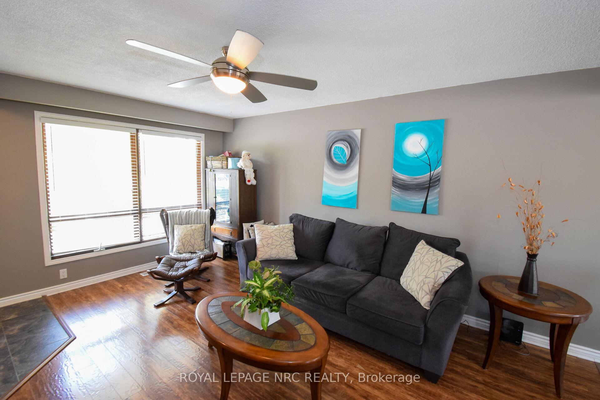 Photo 11 of 23 Greystone Crescent, St. Catharines, Lakeport — HOMEH
