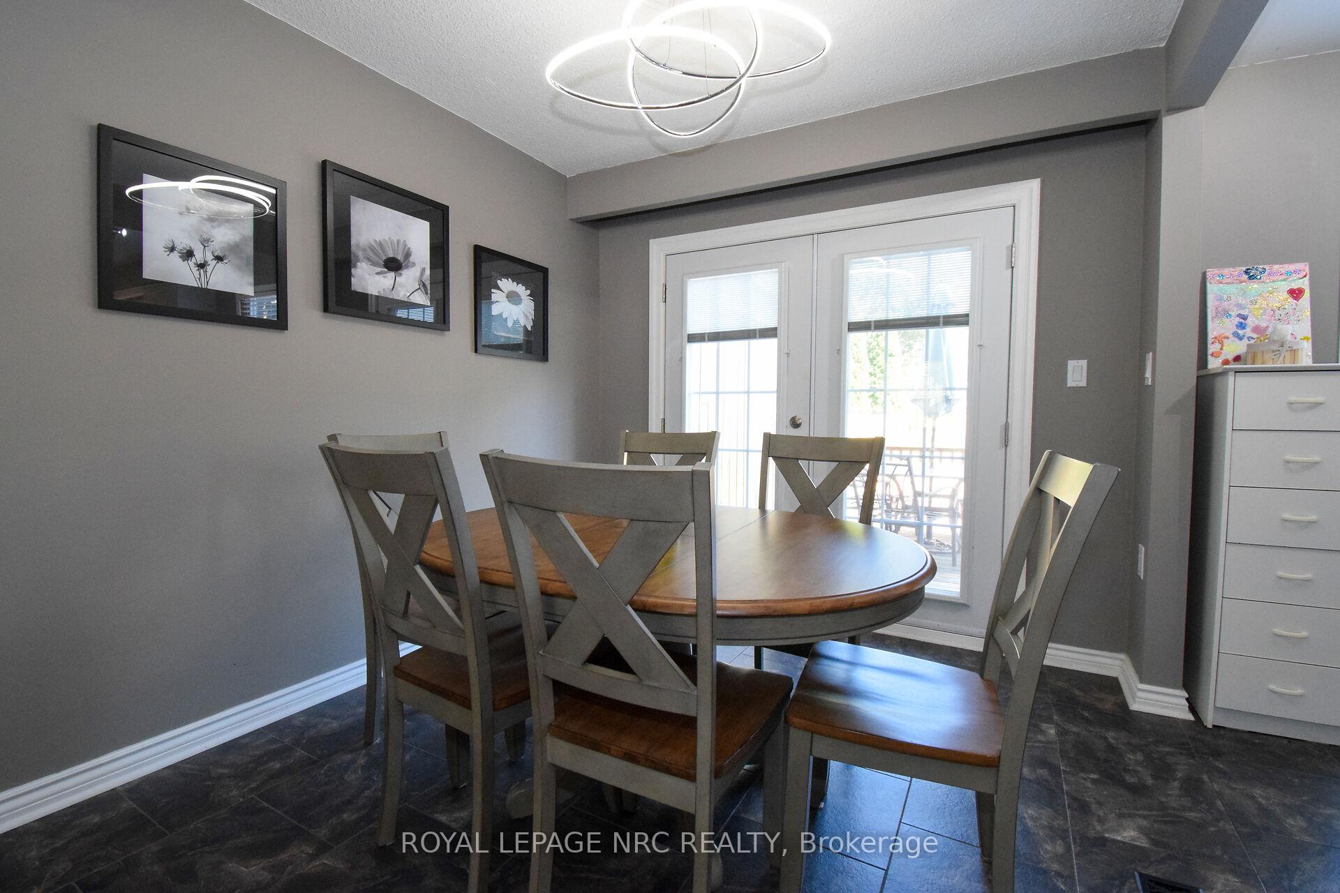 Photo 14 of 23 Greystone Crescent, St. Catharines, Lakeport — HOMEH