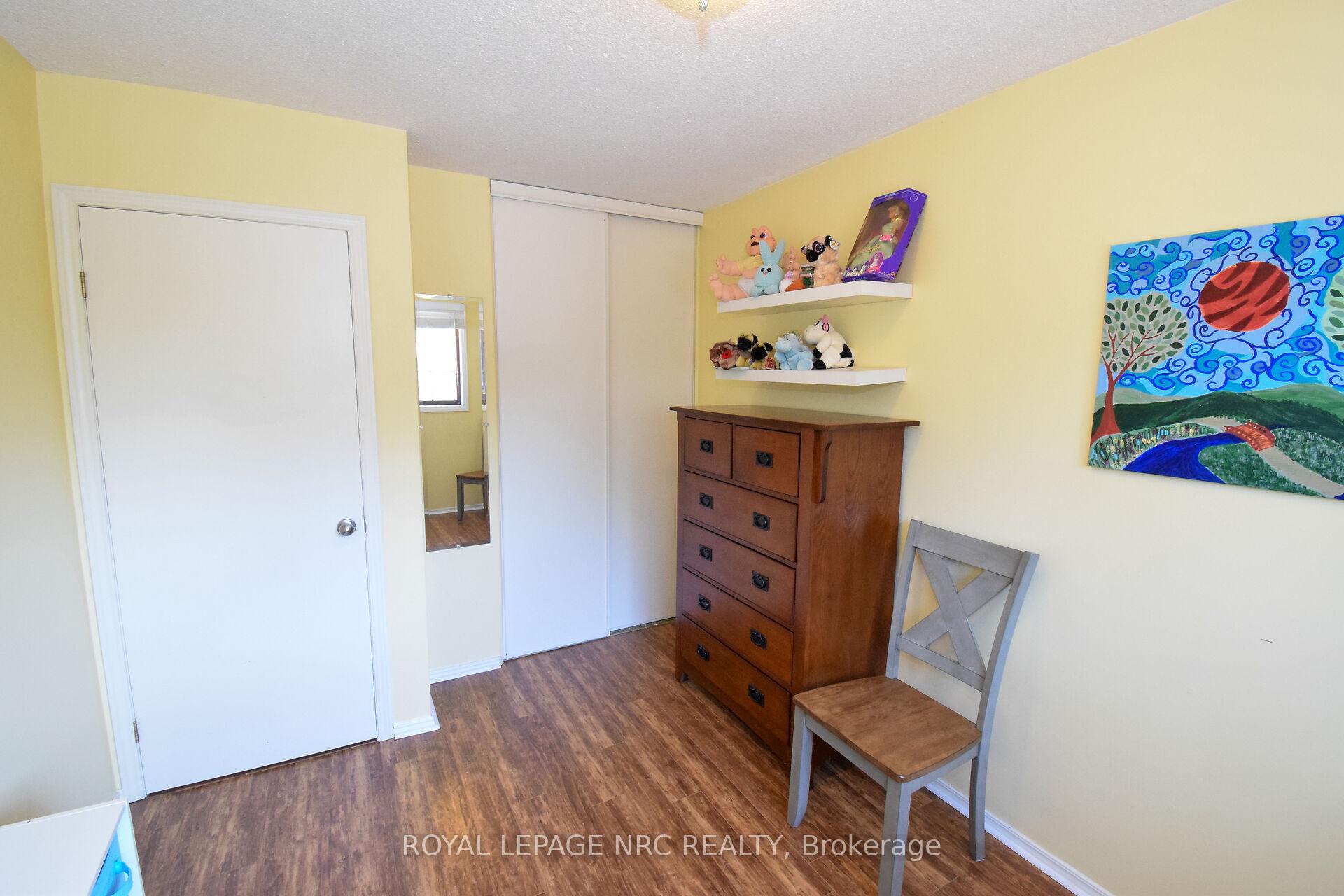 Photo 30 of 23 Greystone Crescent, St. Catharines, Lakeport — HOMEH