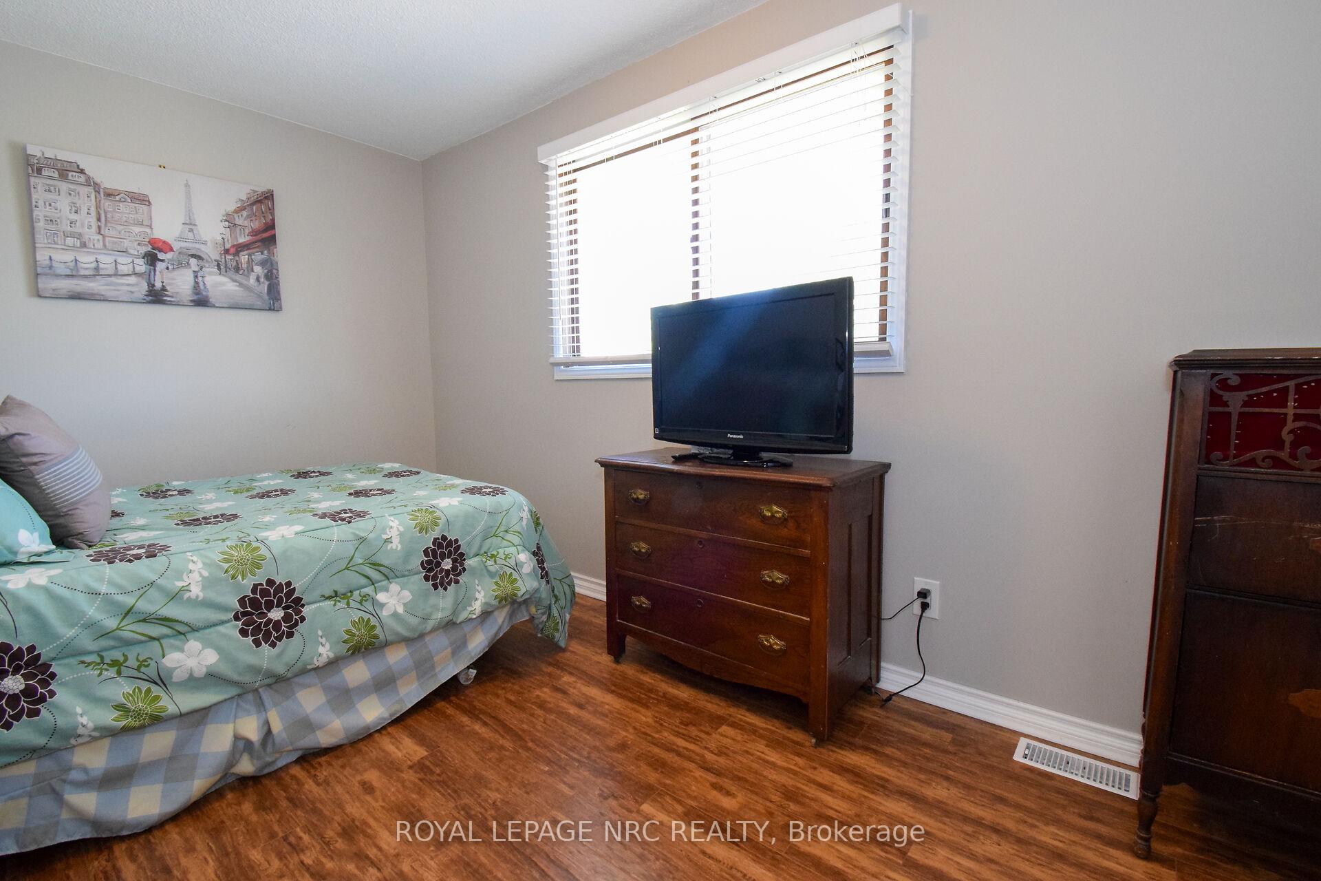 Photo 39 of 23 Greystone Crescent, St. Catharines, Lakeport — HOMEH