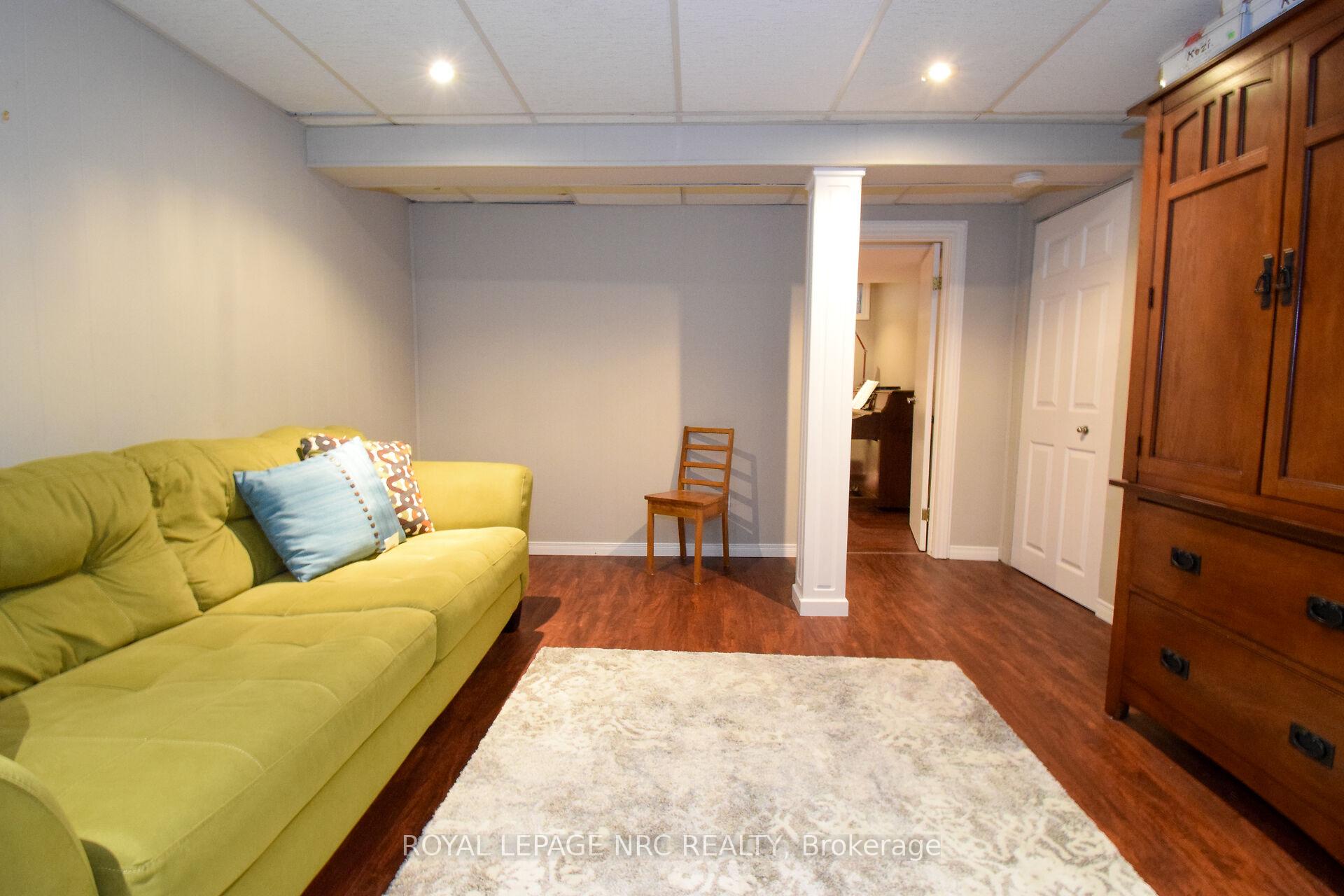 Photo 36 of 23 Greystone Crescent, St. Catharines, Lakeport — HOMEH