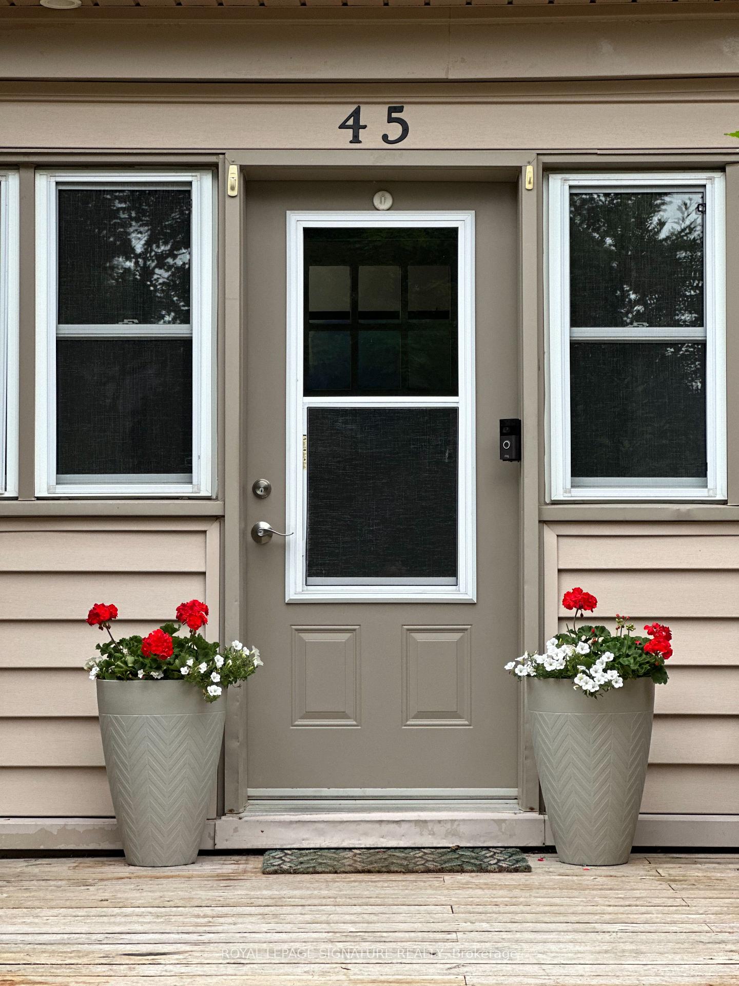 Photo 10 of 45 Spruce Street, Aurora, Aurora Village — HOMEH