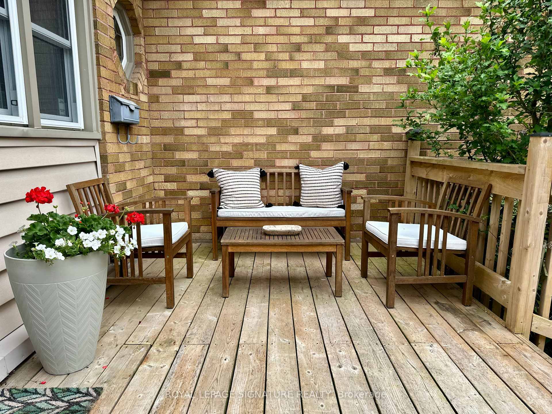 Photo 16 of 45 Spruce Street, Aurora, Aurora Village — HOMEH