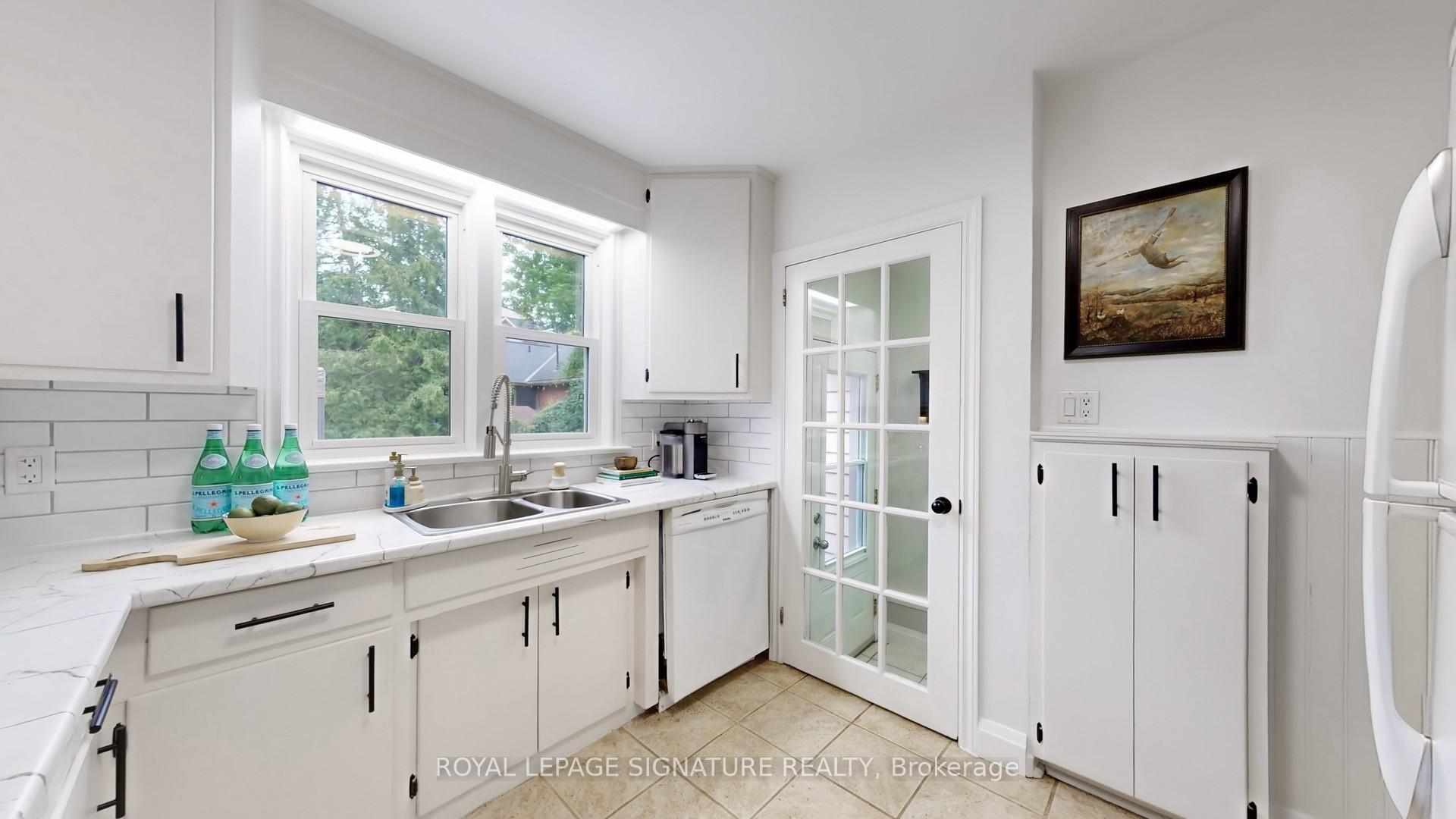 Photo 8 of 45 Spruce Street, Aurora, Aurora Village — HOMEH