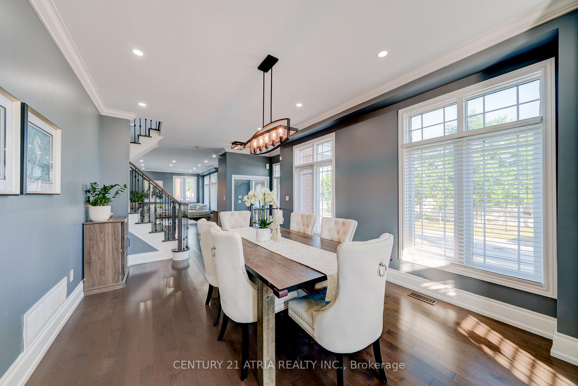 Photo 4 of 66 Daniel Reaman Crescent, Vaughan, Patterson — HOMEH