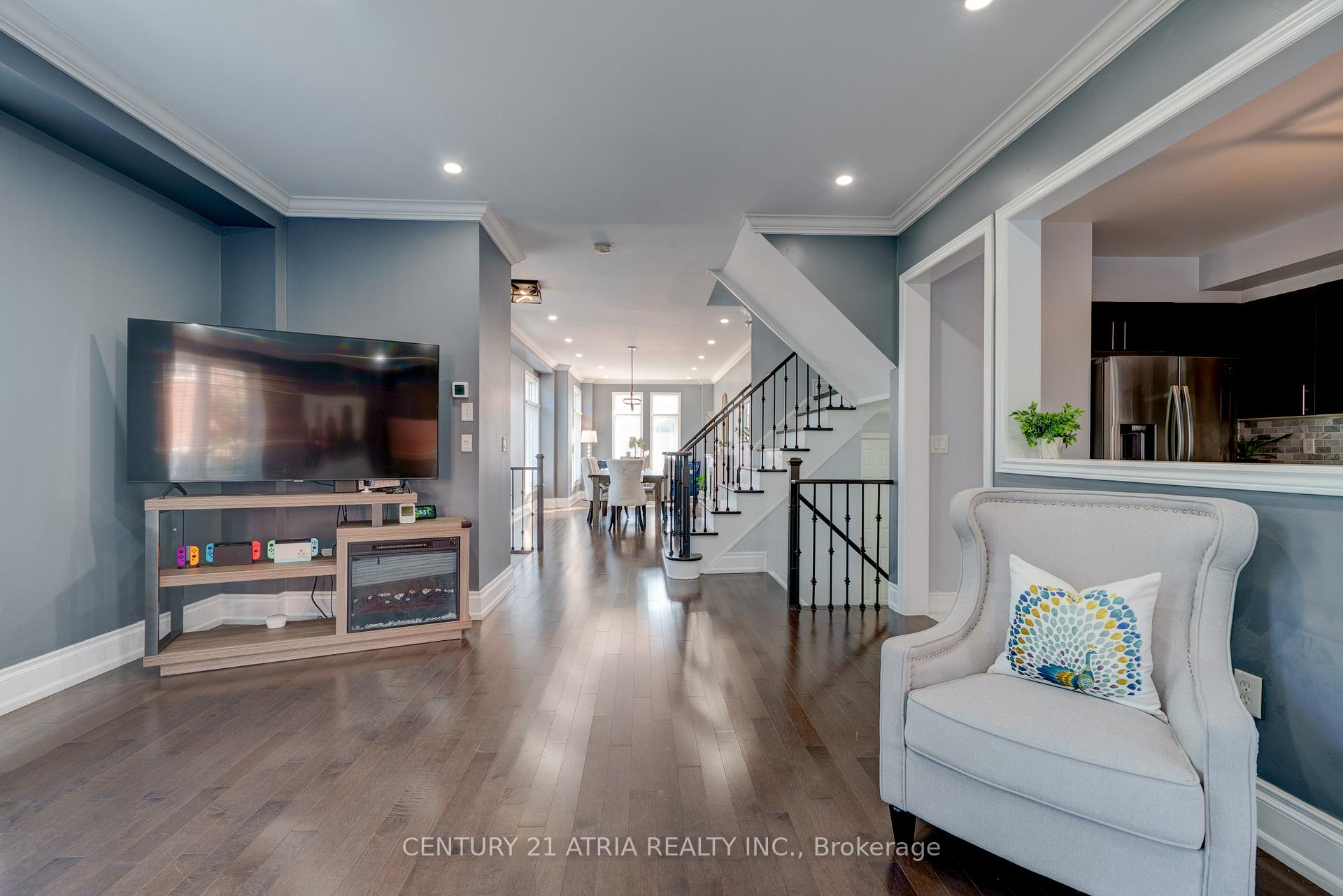 Photo 15 of 66 Daniel Reaman Crescent, Vaughan, Patterson — HOMEH