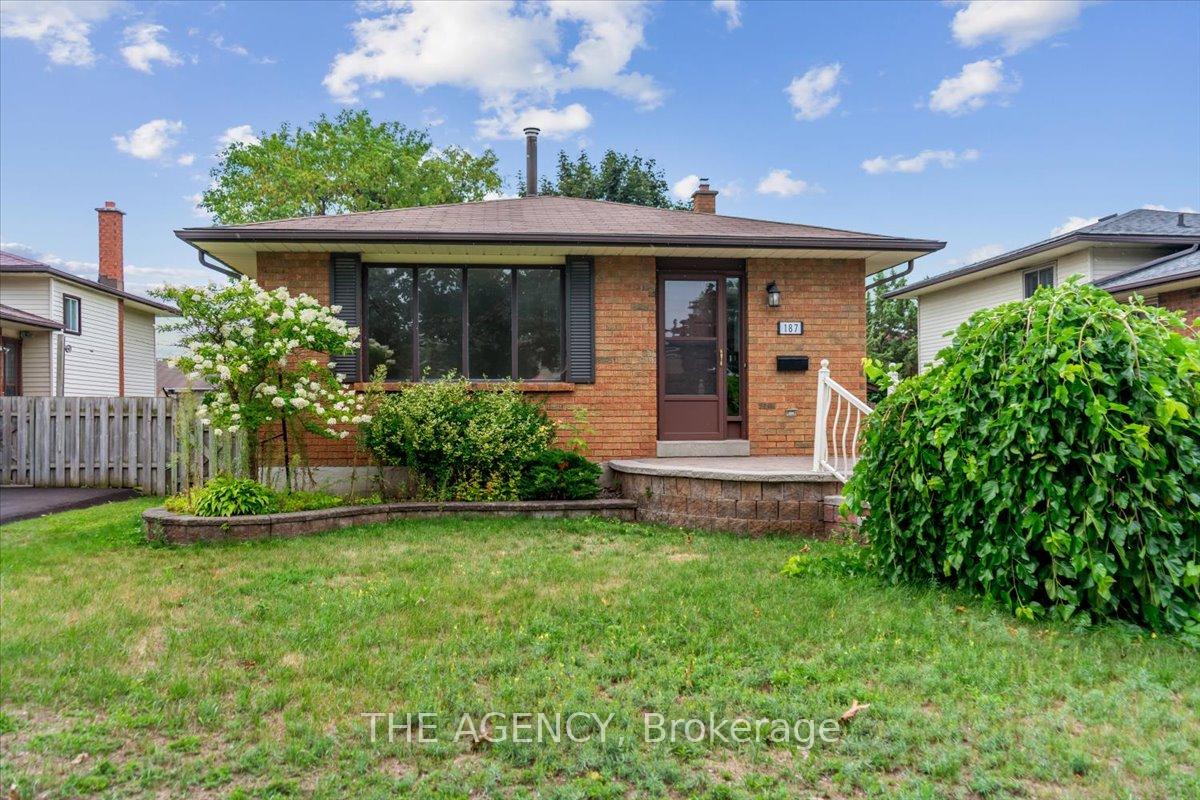 Photo 1 of 187 Seneca Avenue, Oshawa, Samac — HOMEH