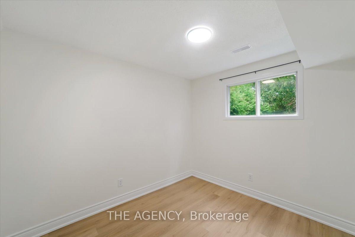 Photo 14 of 187 Seneca Avenue, Oshawa, Samac — HOMEH