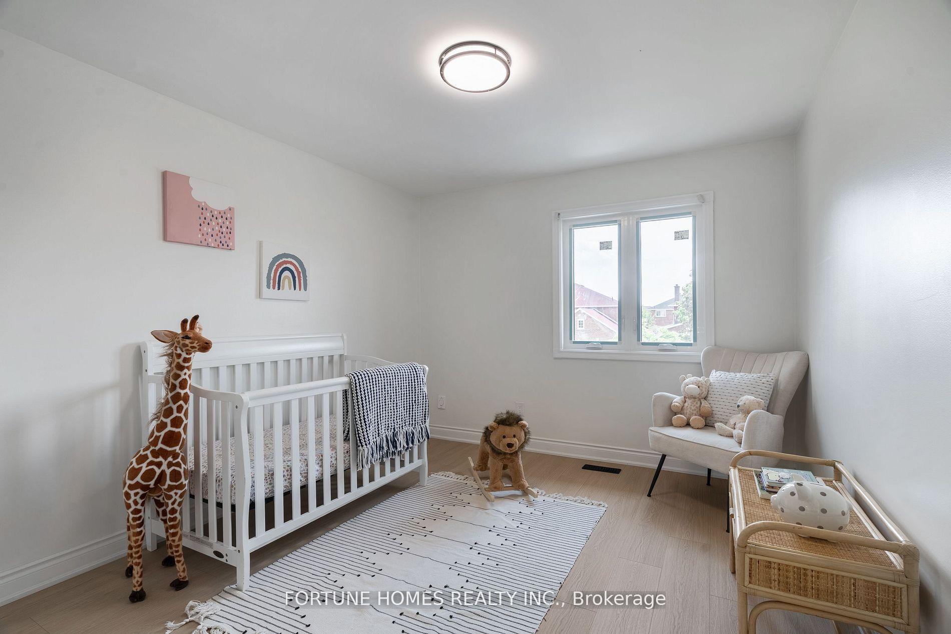 Photo 27 of 31 Ortona Drive, Brampton, Fletcher's Creek South — HOMEH