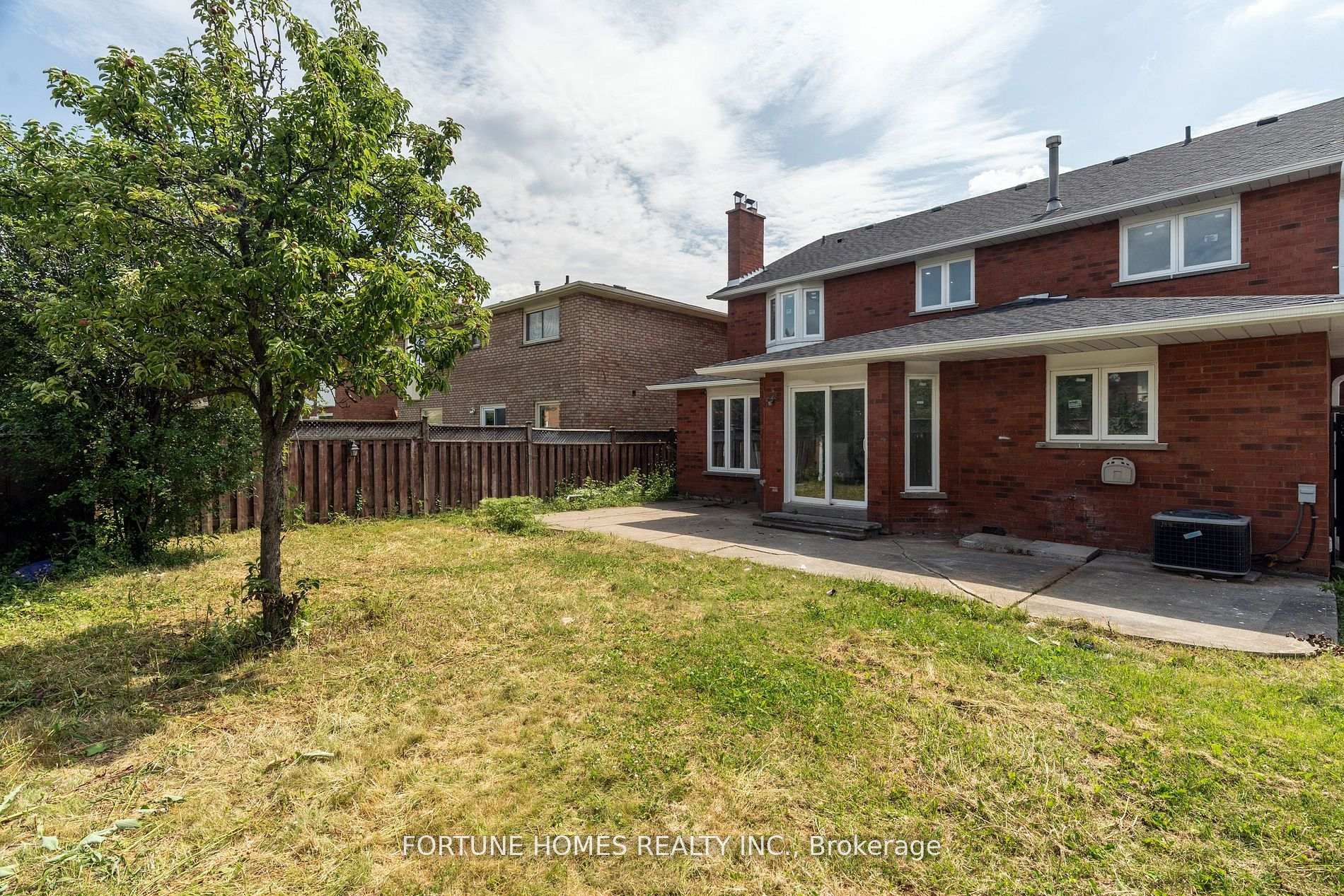 Photo 49 of 31 Ortona Drive, Brampton, Fletcher's Creek South — HOMEH