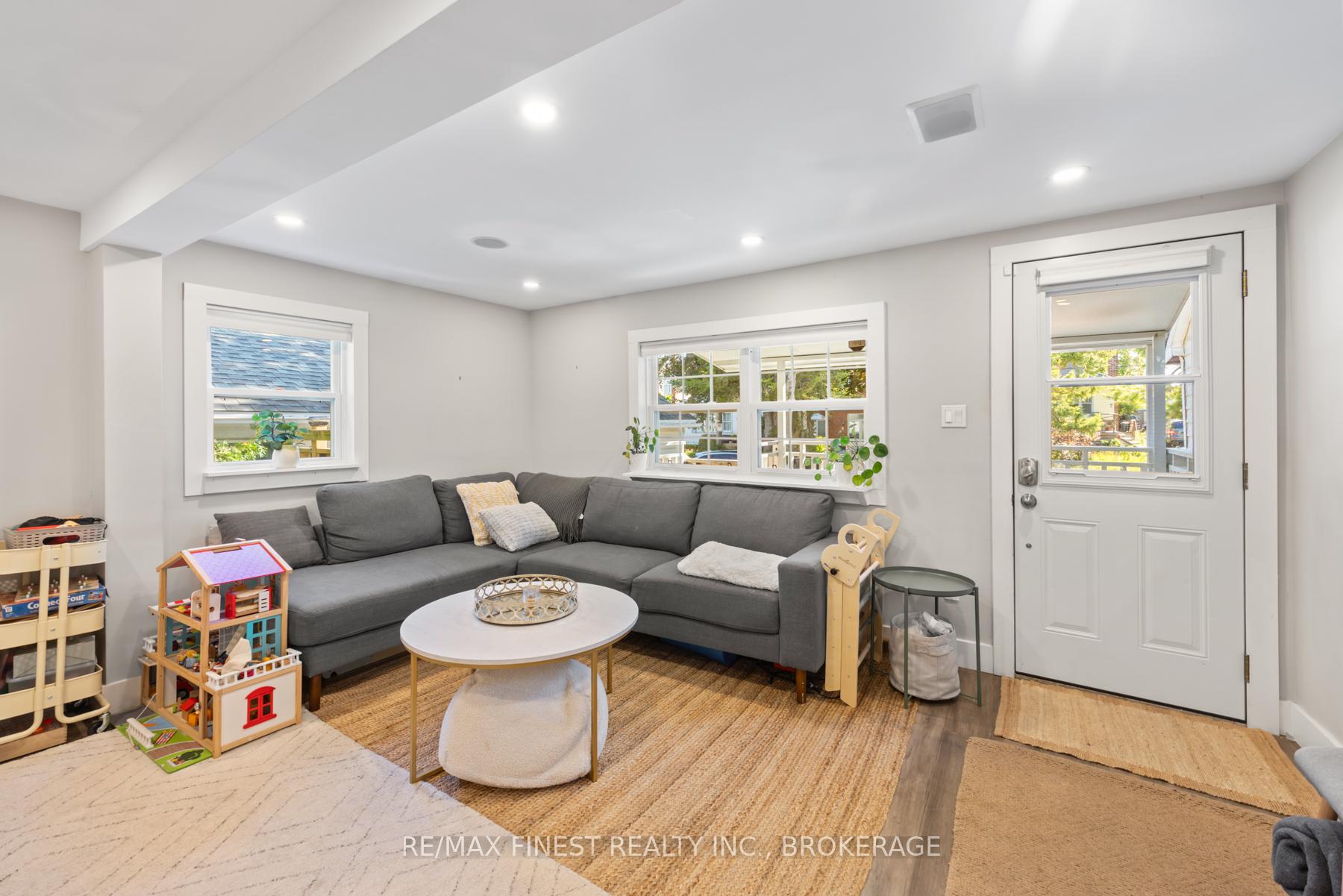 Photo 25 of 6 Redan Street, Kingston, East of Sir John A. Blvd — HOMEH