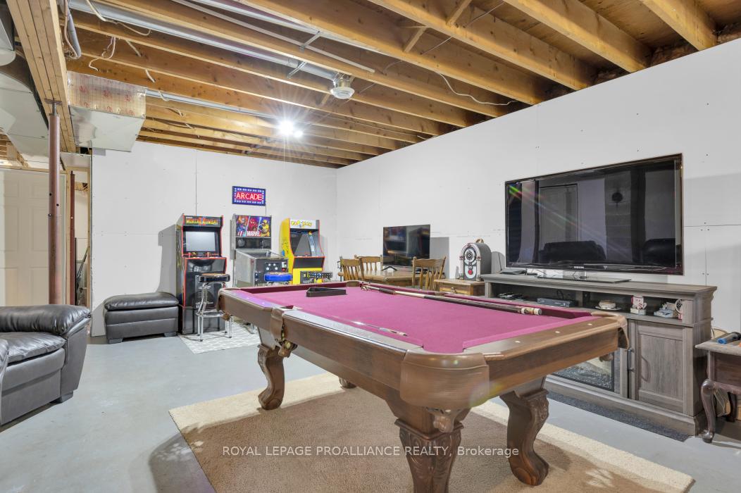 Photo 31 of 429 Elzevir Road, Tweed, Elzevir (Twp) — HOMEH