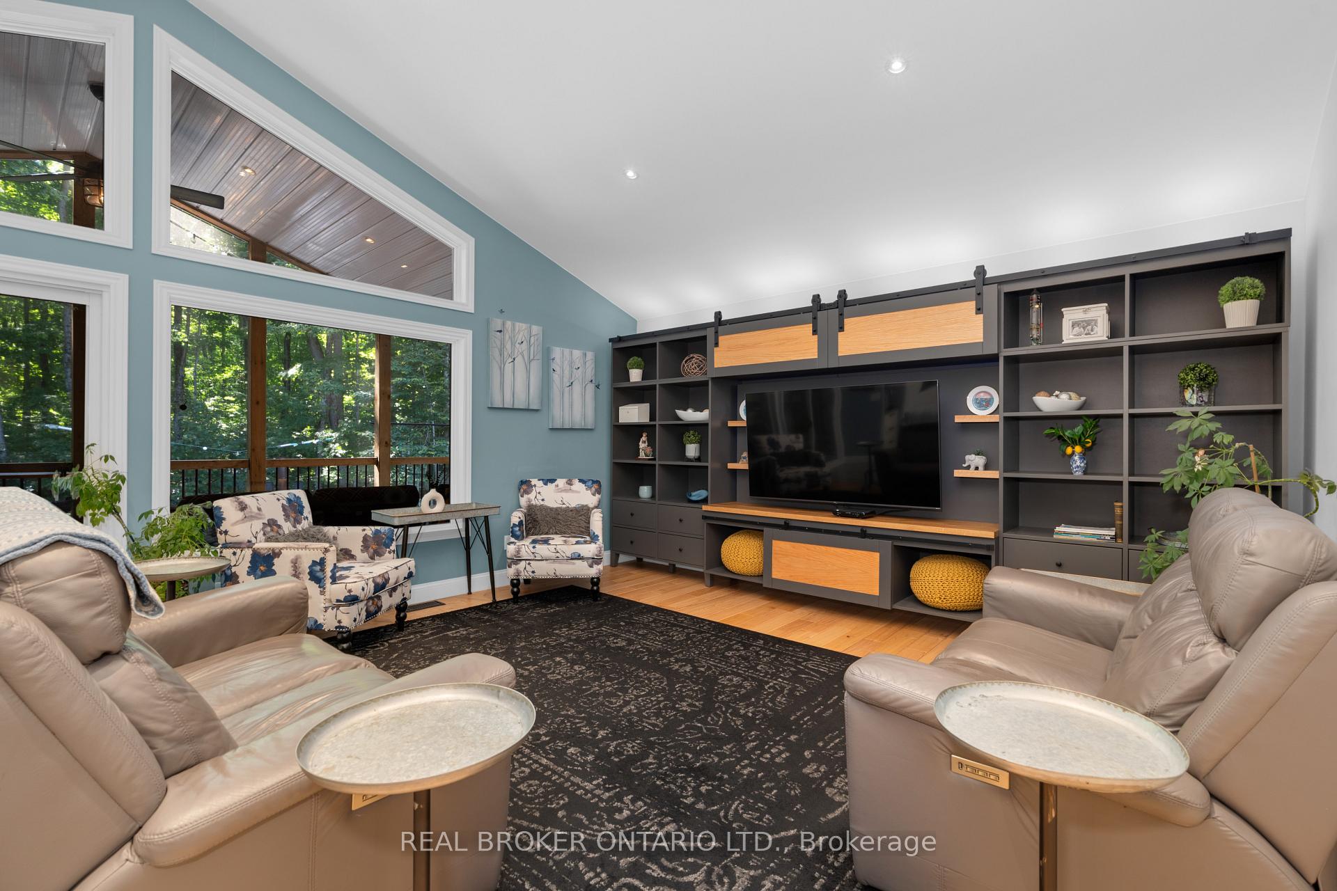 Photo 13 of 122 Timcourt Drive, Tiny, Rural Tiny — HOMEH
