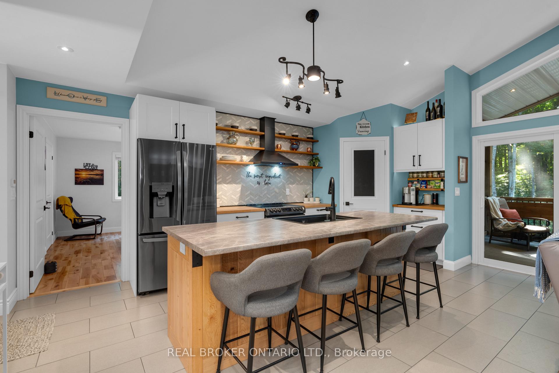Photo 7 of 122 Timcourt Drive, Tiny, Rural Tiny — HOMEH