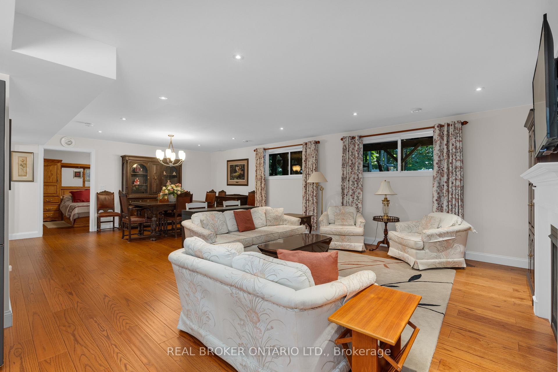 Photo 27 of 122 Timcourt Drive, Tiny, Rural Tiny — HOMEH