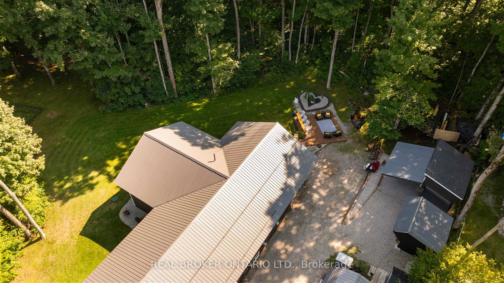 Photo 41 of 122 Timcourt Drive, Tiny, Rural Tiny — HOMEH