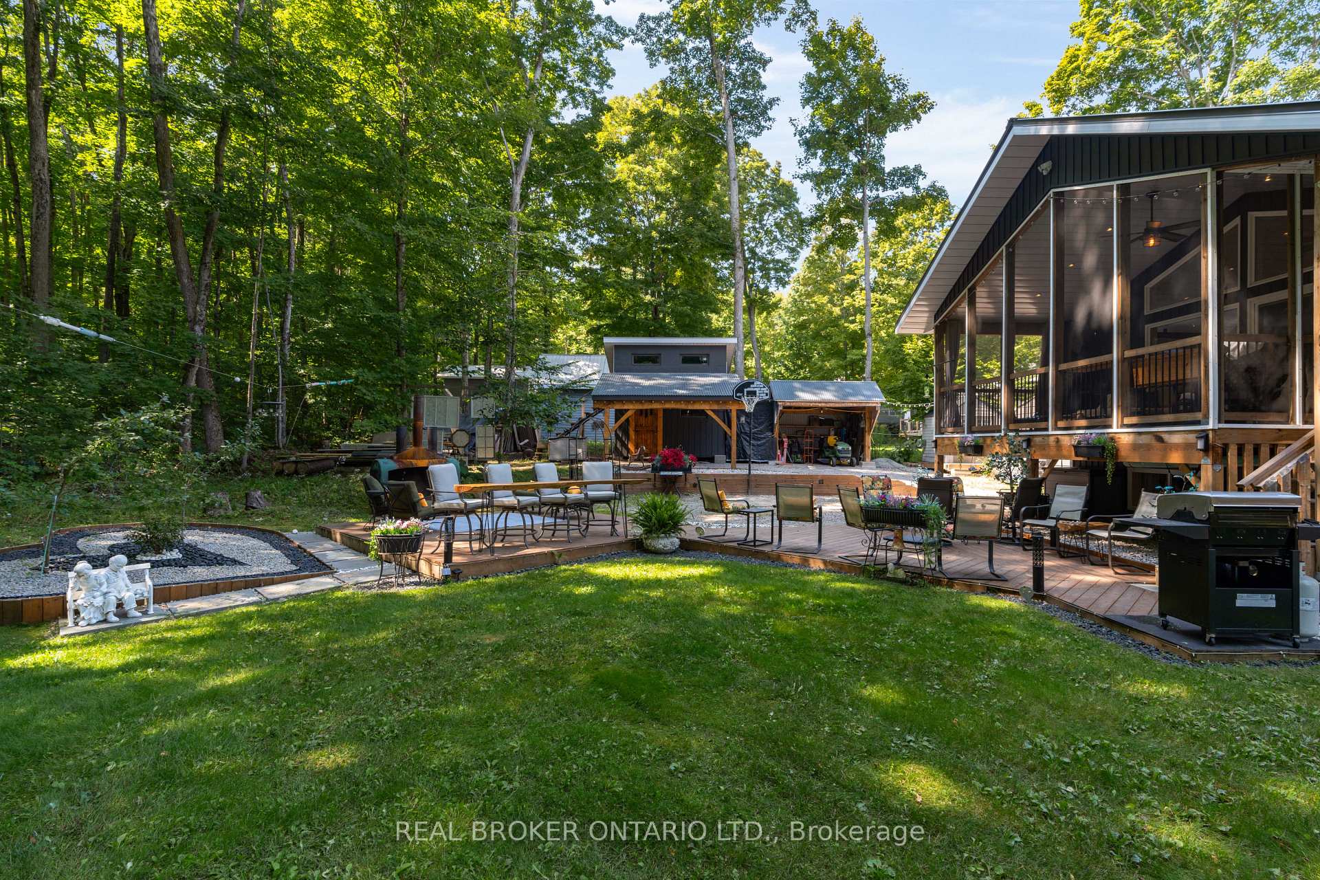 Photo 49 of 122 Timcourt Drive, Tiny, Rural Tiny — HOMEH