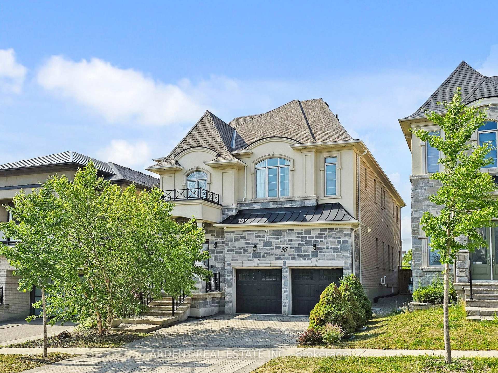 Photo 1 of 95 Foley Crescent, Vaughan, Patterson — HOMEH