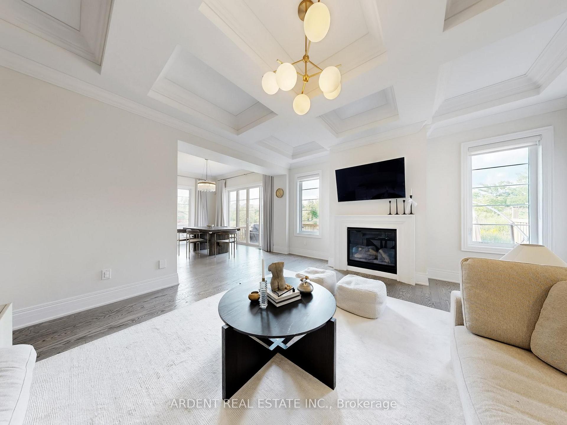 Photo 5 of 95 Foley Crescent, Vaughan, Patterson — HOMEH