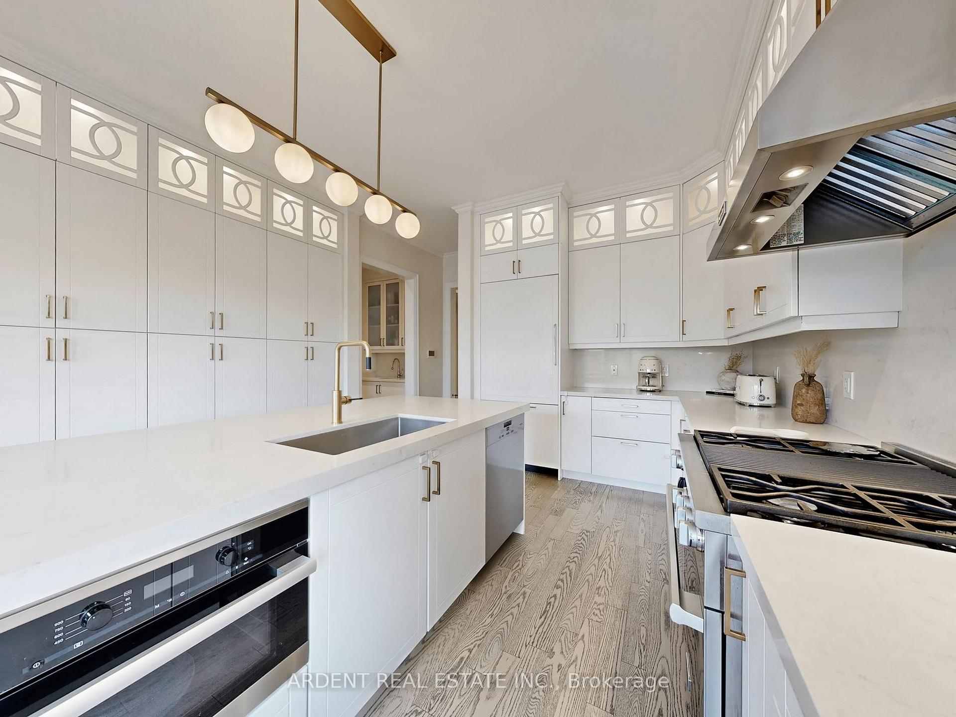 Photo 9 of 95 Foley Crescent, Vaughan, Patterson — HOMEH