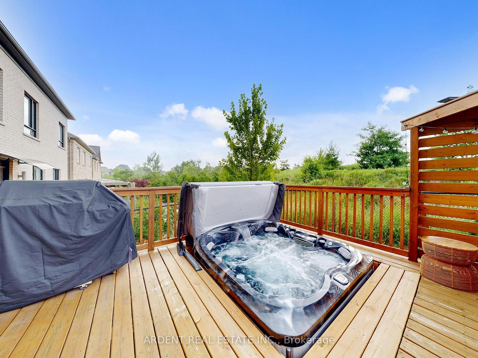 Photo 41 of 95 Foley Crescent, Vaughan, Patterson — HOMEH