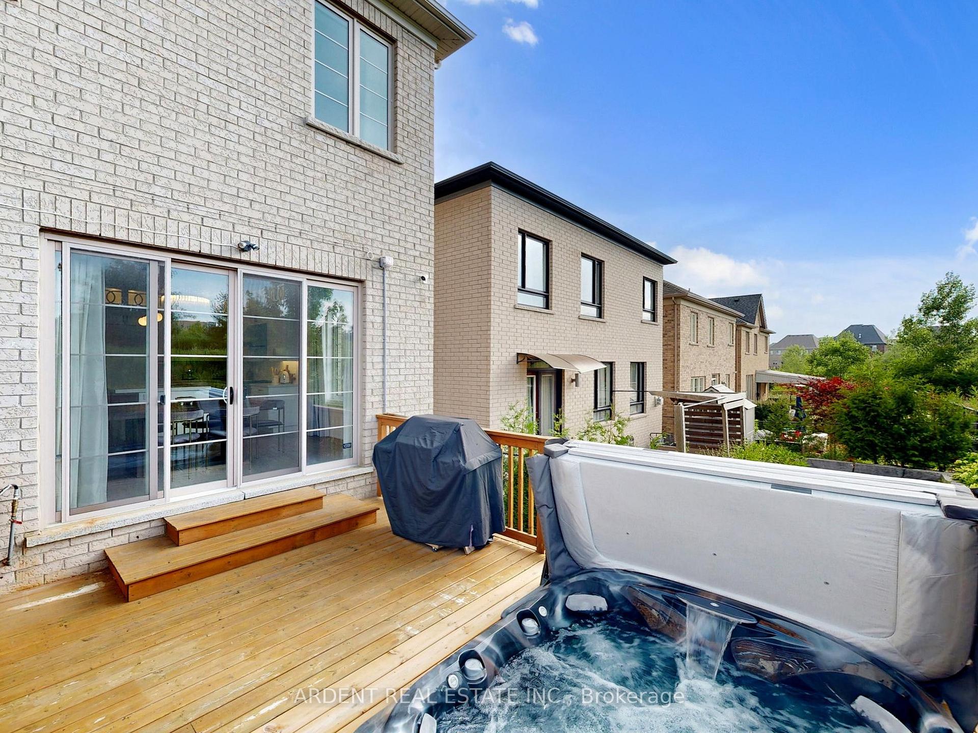Photo 49 of 95 Foley Crescent, Vaughan, Patterson — HOMEH