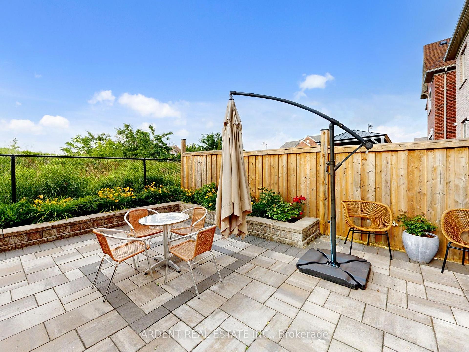 Photo 46 of 95 Foley Crescent, Vaughan, Patterson — HOMEH