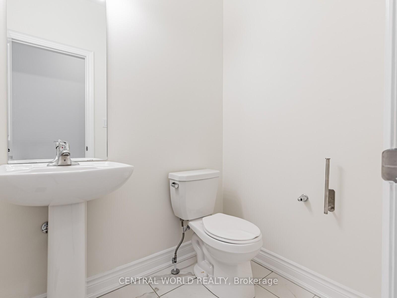 Photo 12 of 16 Liam Lane, Markham, Cedarwood — HOMEH