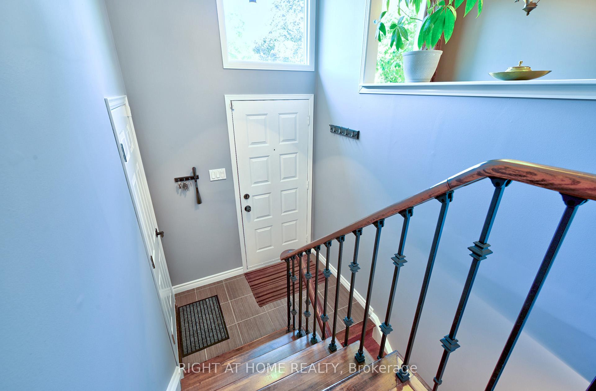 Photo 3 of 144 Trudeau Drive, Clarington, Bowmanville — HOMEH