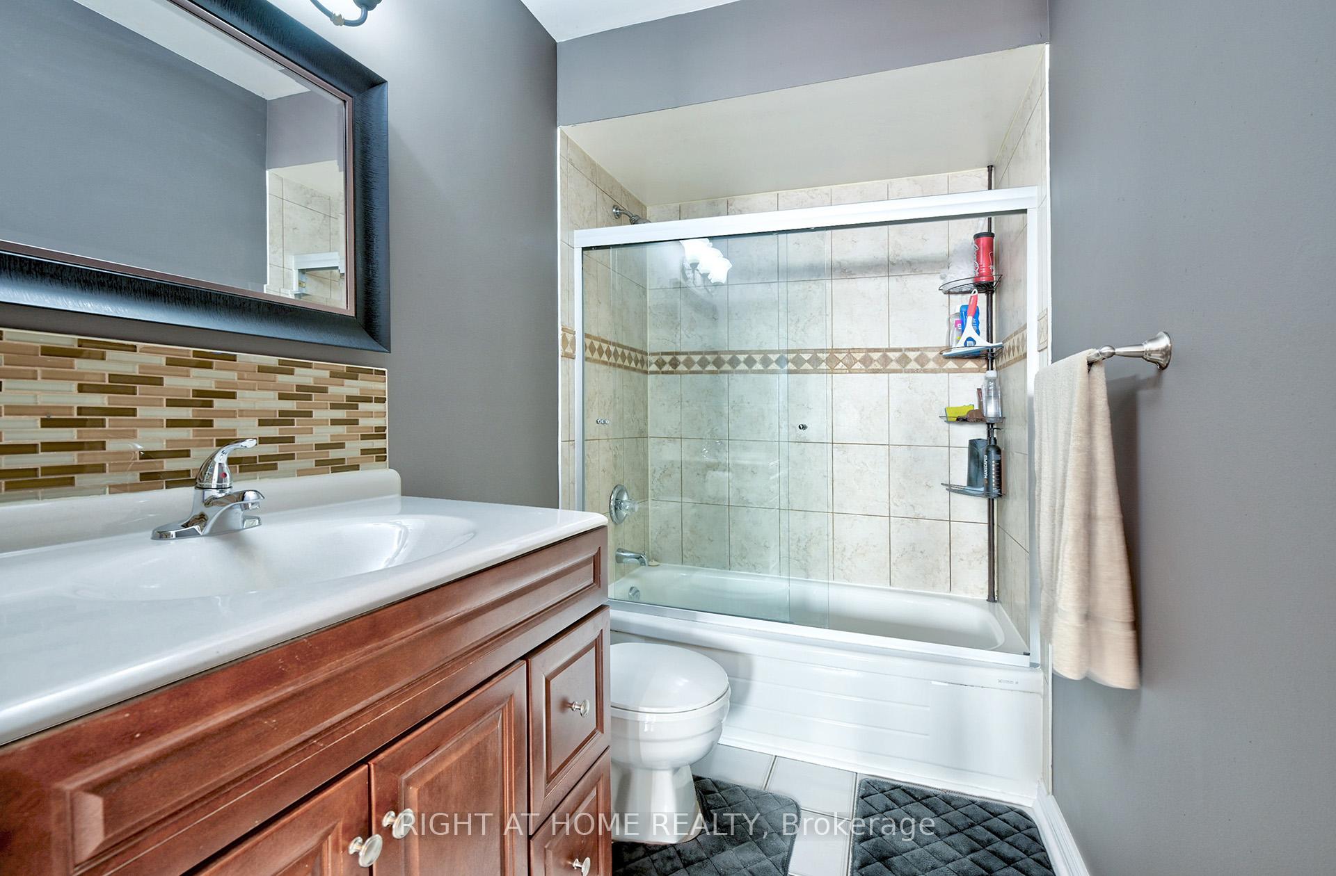 Photo 17 of 144 Trudeau Drive, Clarington, Bowmanville — HOMEH