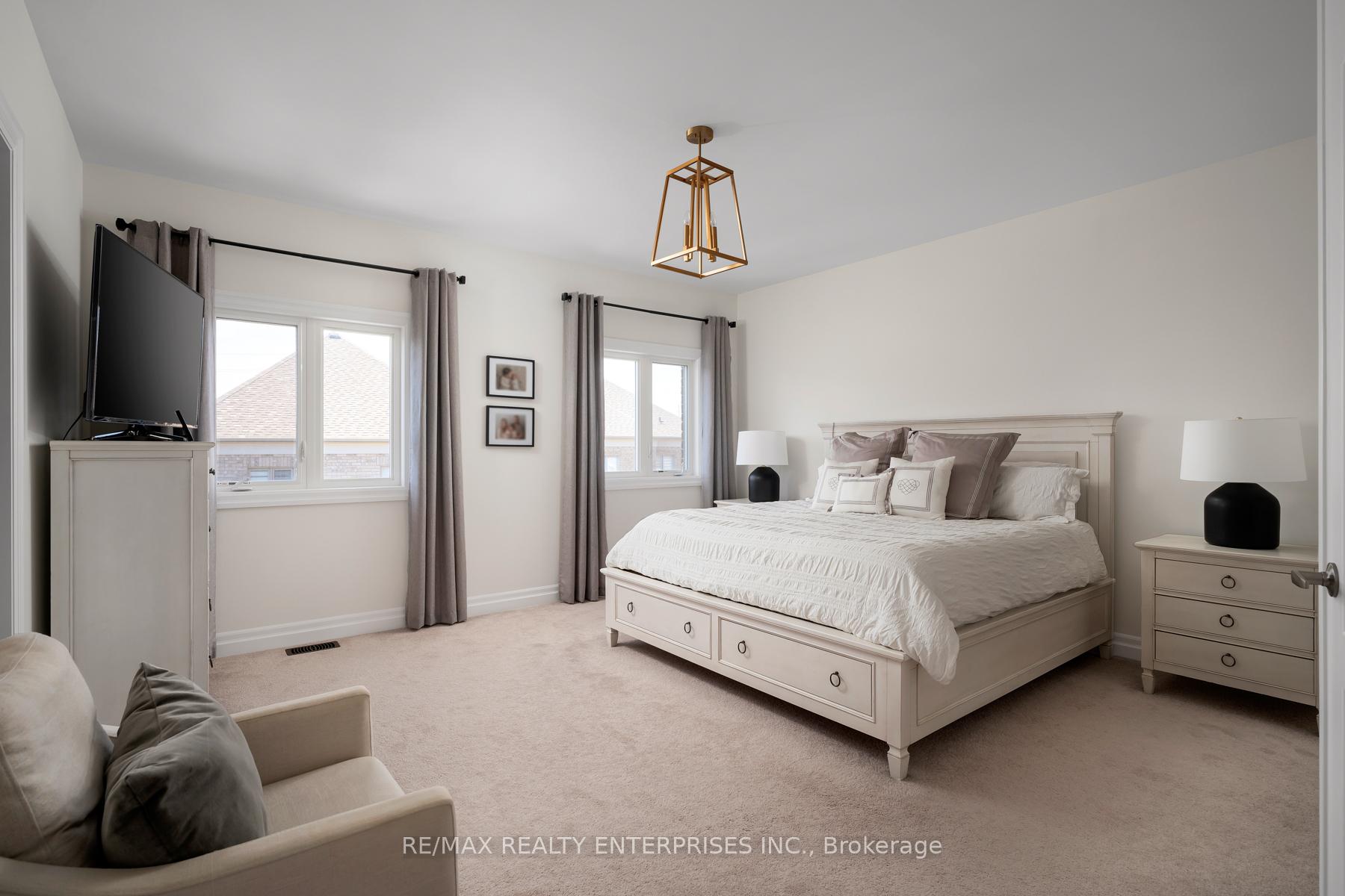 Photo 13 of 15 Botelho Circle, Aurora, Bayview Southeast — HOMEH
