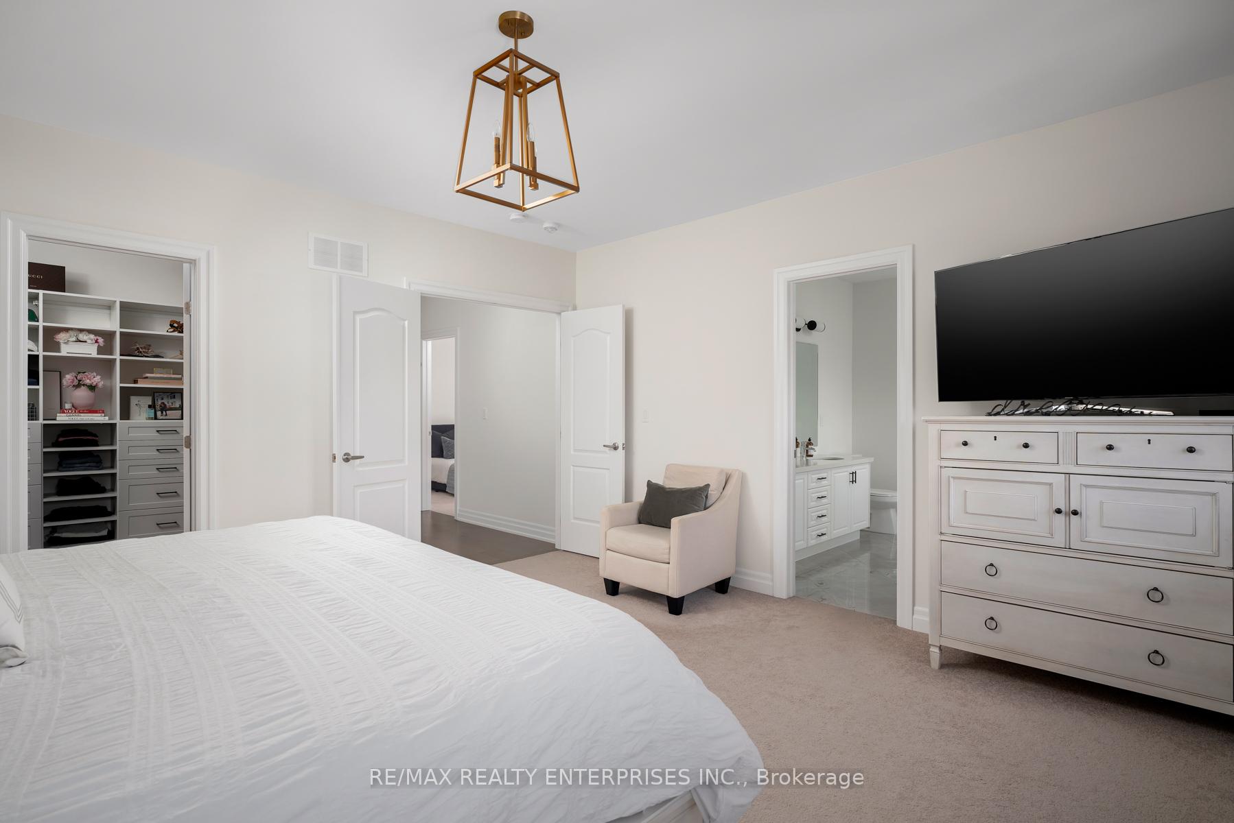 Photo 15 of 15 Botelho Circle, Aurora, Bayview Southeast — HOMEH