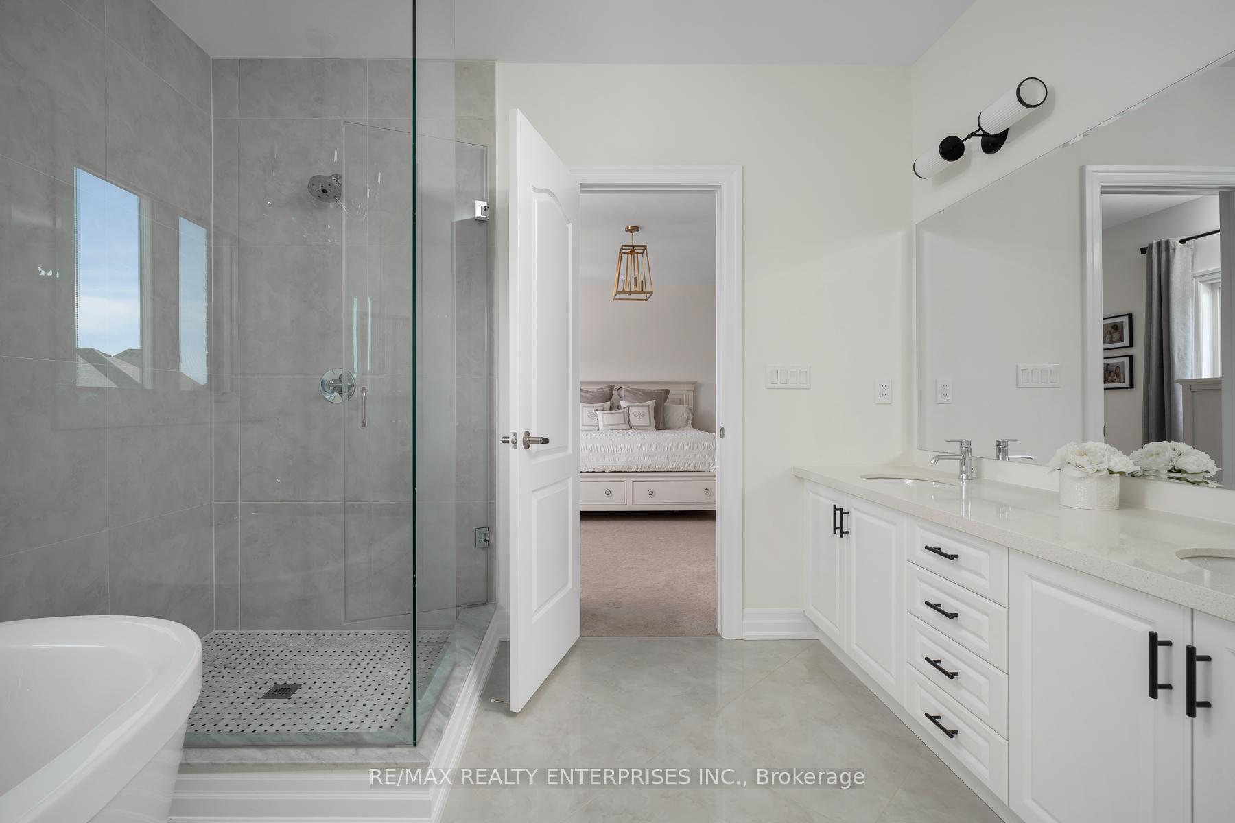 Photo 14 of 15 Botelho Circle, Aurora, Bayview Southeast — HOMEH