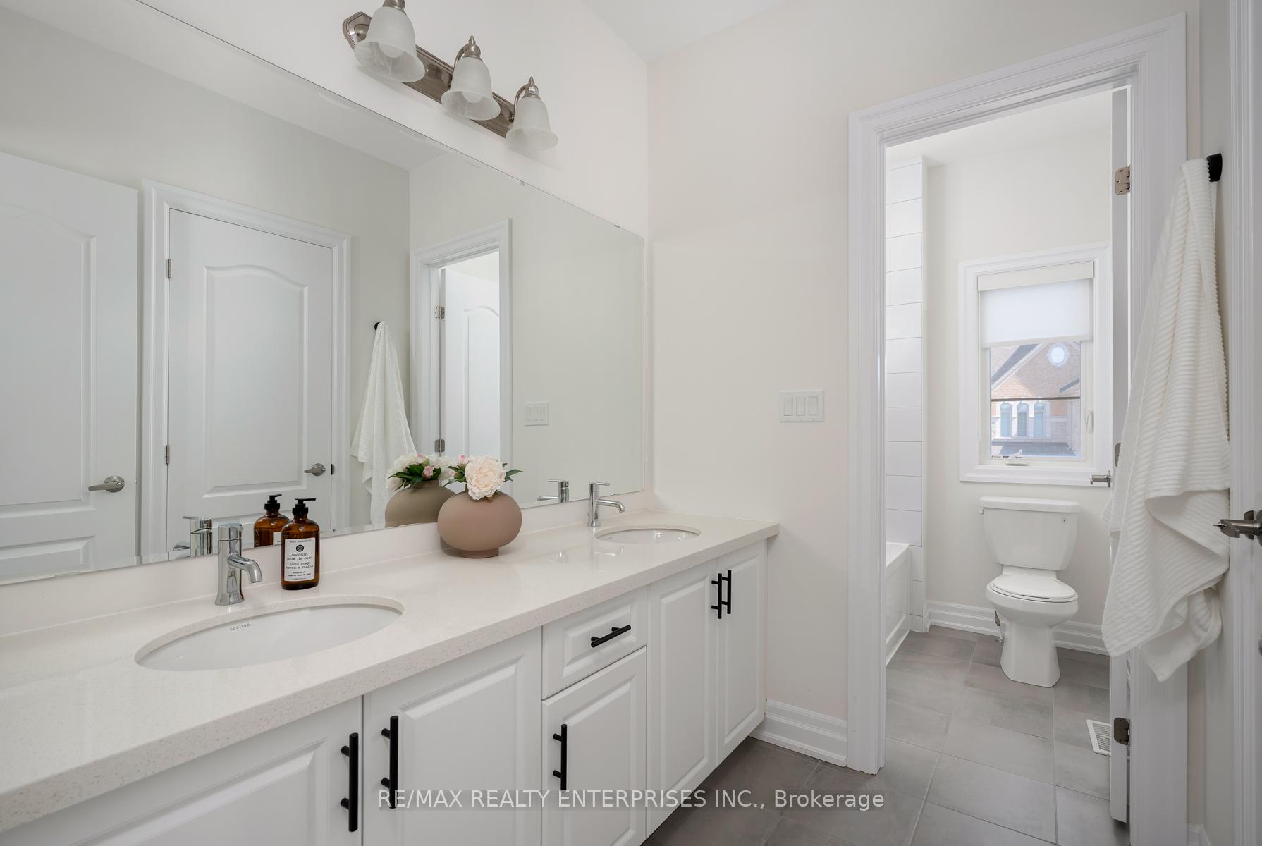Photo 25 of 15 Botelho Circle, Aurora, Bayview Southeast — HOMEH