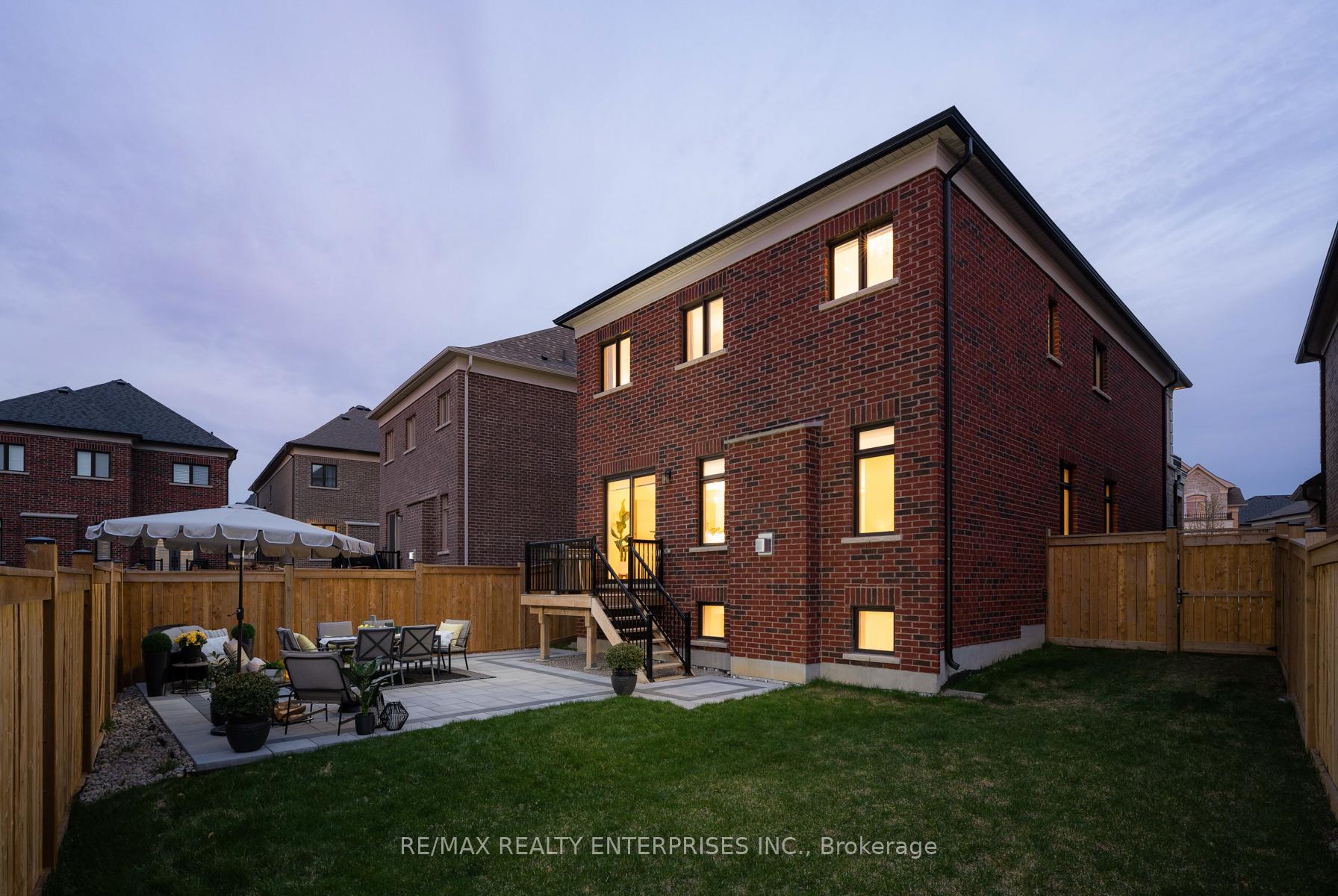 Photo 36 of 15 Botelho Circle, Aurora, Bayview Southeast — HOMEH