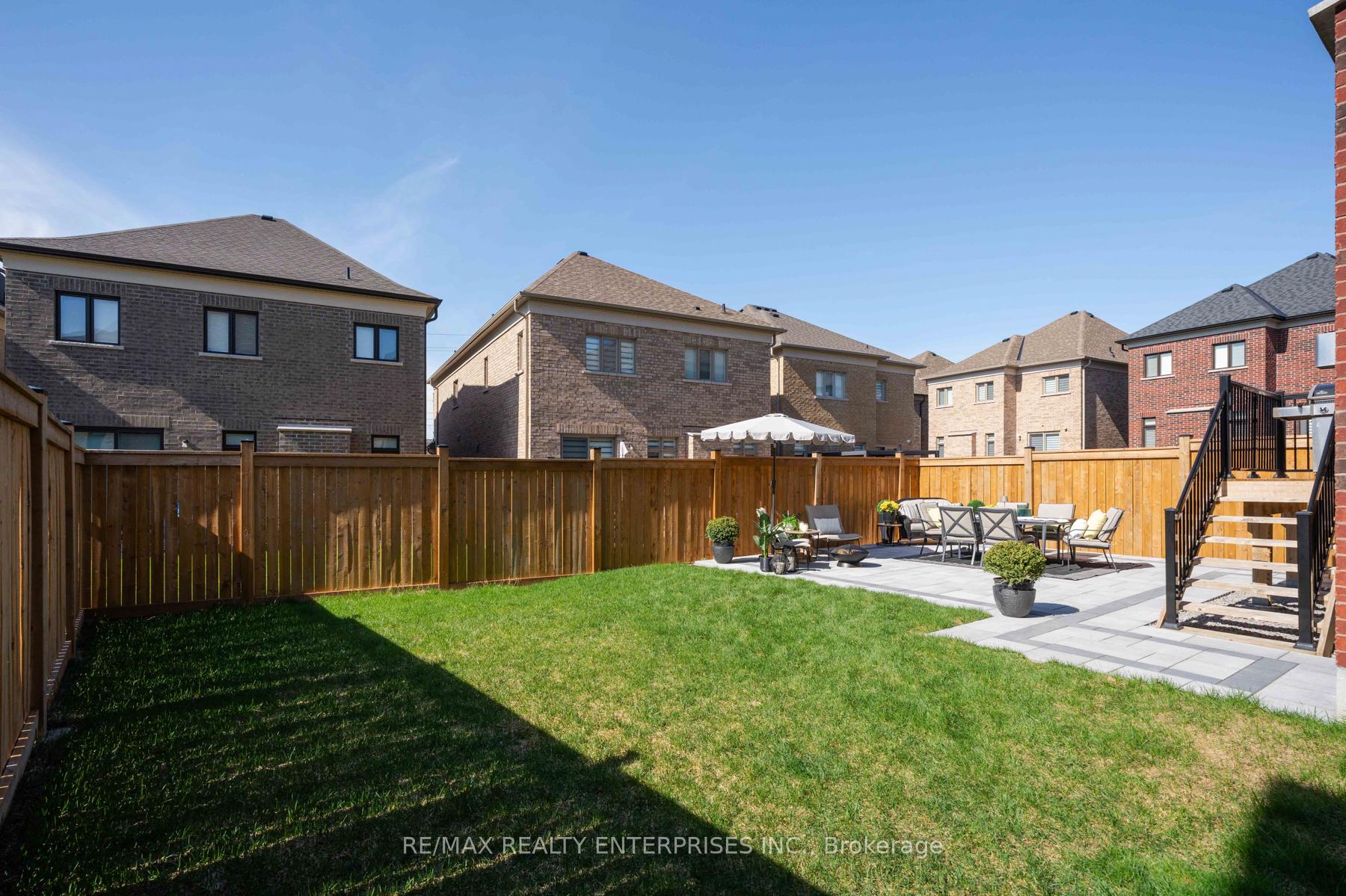Photo 35 of 15 Botelho Circle, Aurora, Bayview Southeast — HOMEH