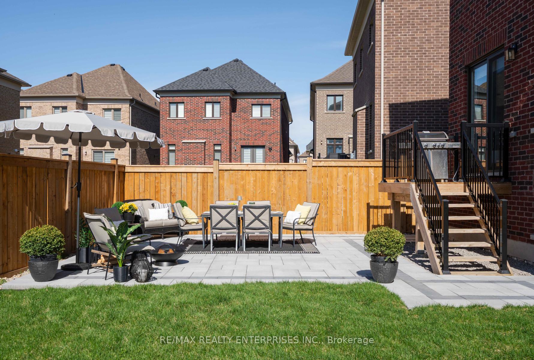 Photo 33 of 15 Botelho Circle, Aurora, Bayview Southeast — HOMEH