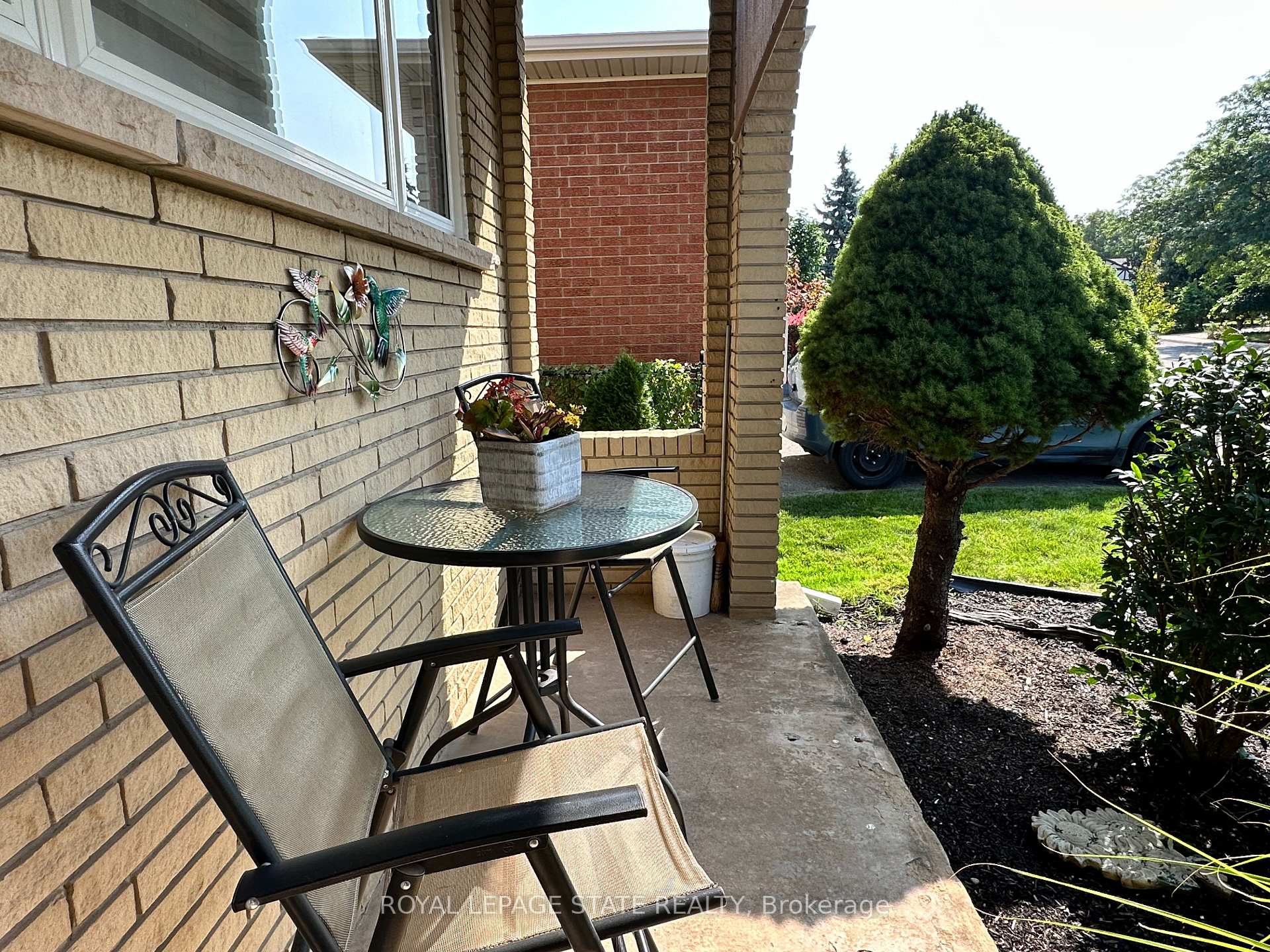 Photo 12 of 33 Pinard Street, Hamilton, Vincent — HOMEH