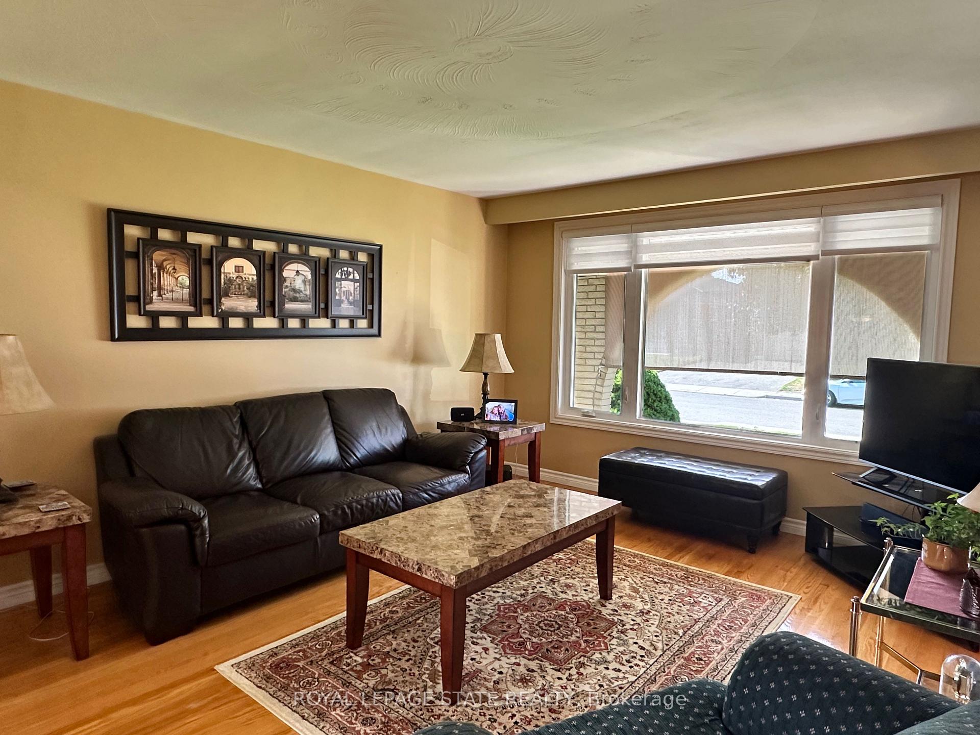 Photo 11 of 33 Pinard Street, Hamilton, Vincent — HOMEH