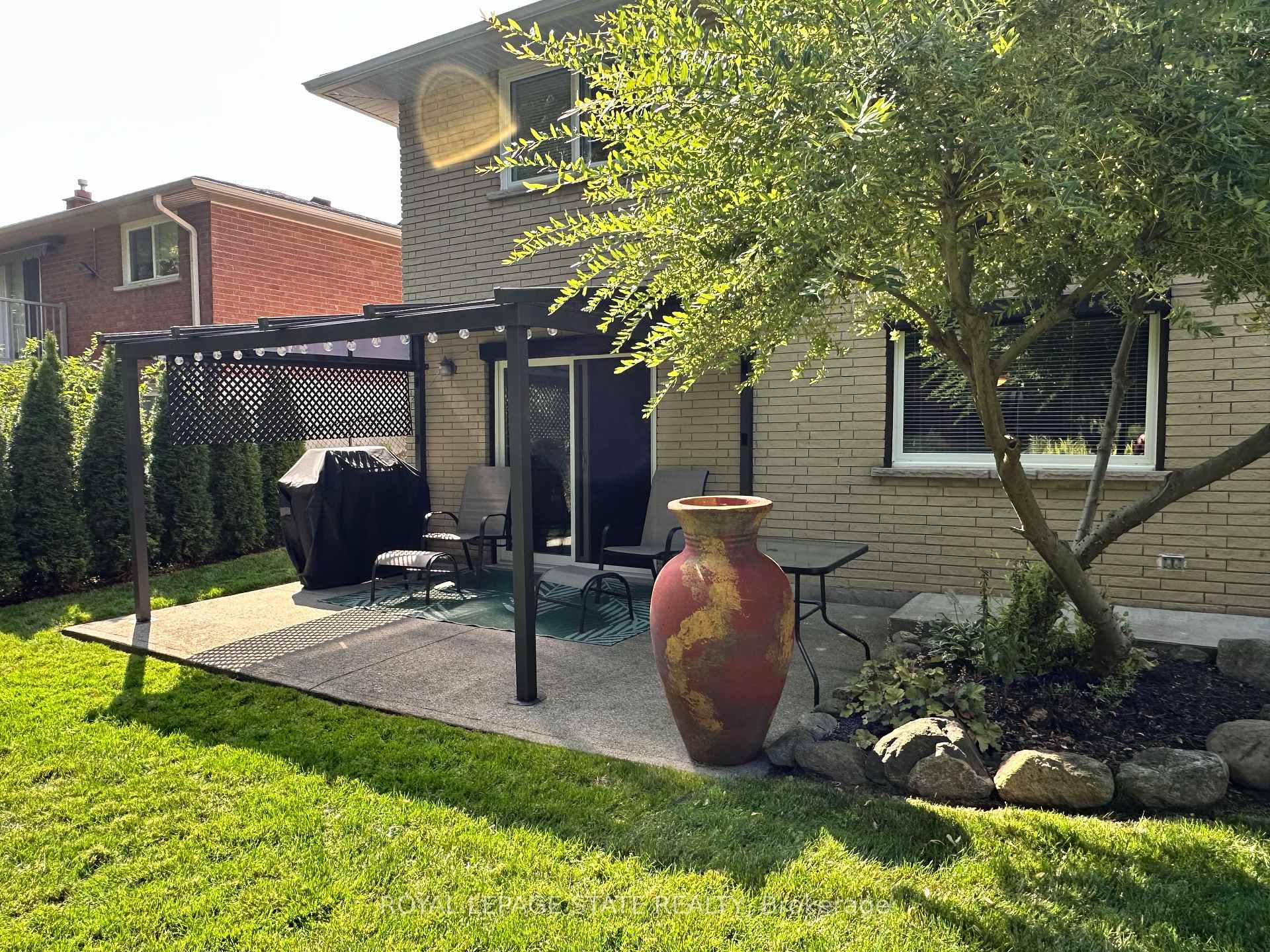 Photo 34 of 33 Pinard Street, Hamilton, Vincent — HOMEH