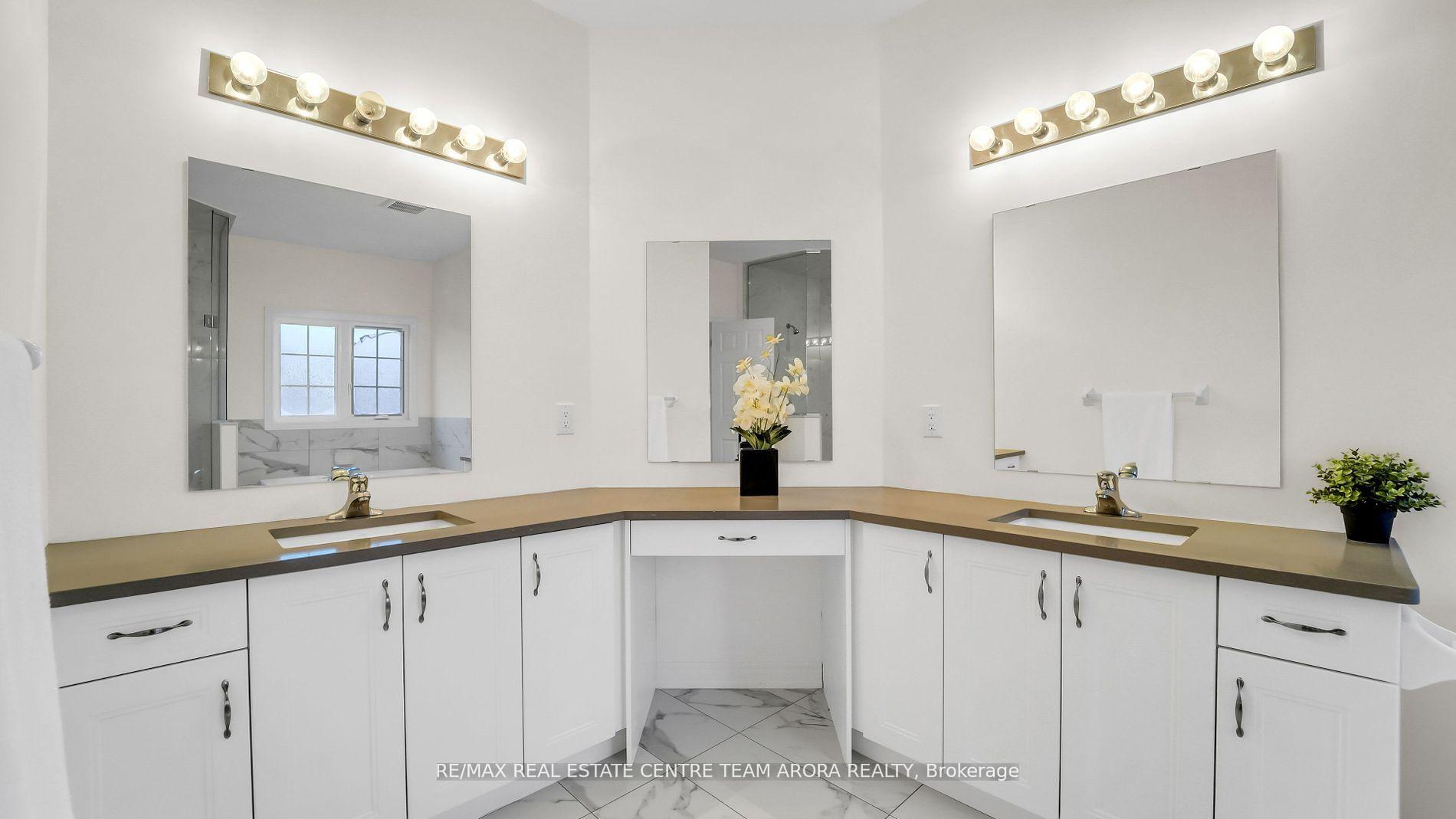 Photo 27 of 33 Dunley Crescent, Brampton, Credit Valley — HOMEH