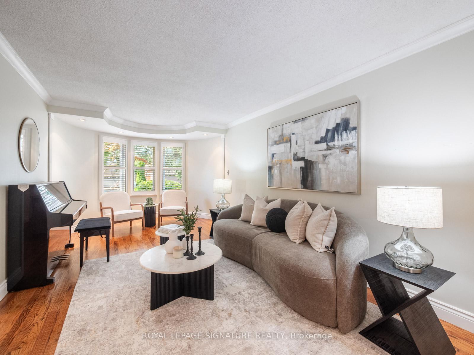 Photo 16 of 119 Tilman Circle, Markham, Markham Village — HOMEH