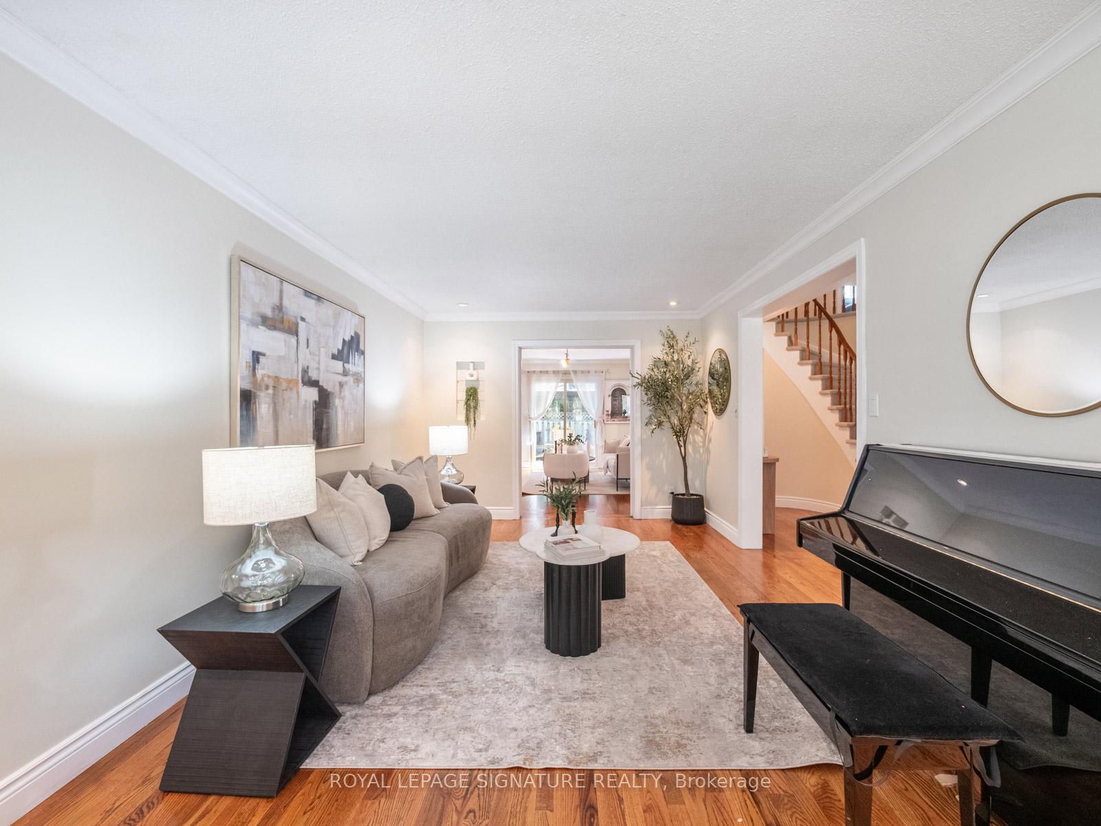 Photo 2 of 119 Tilman Circle, Markham, Markham Village — HOMEH