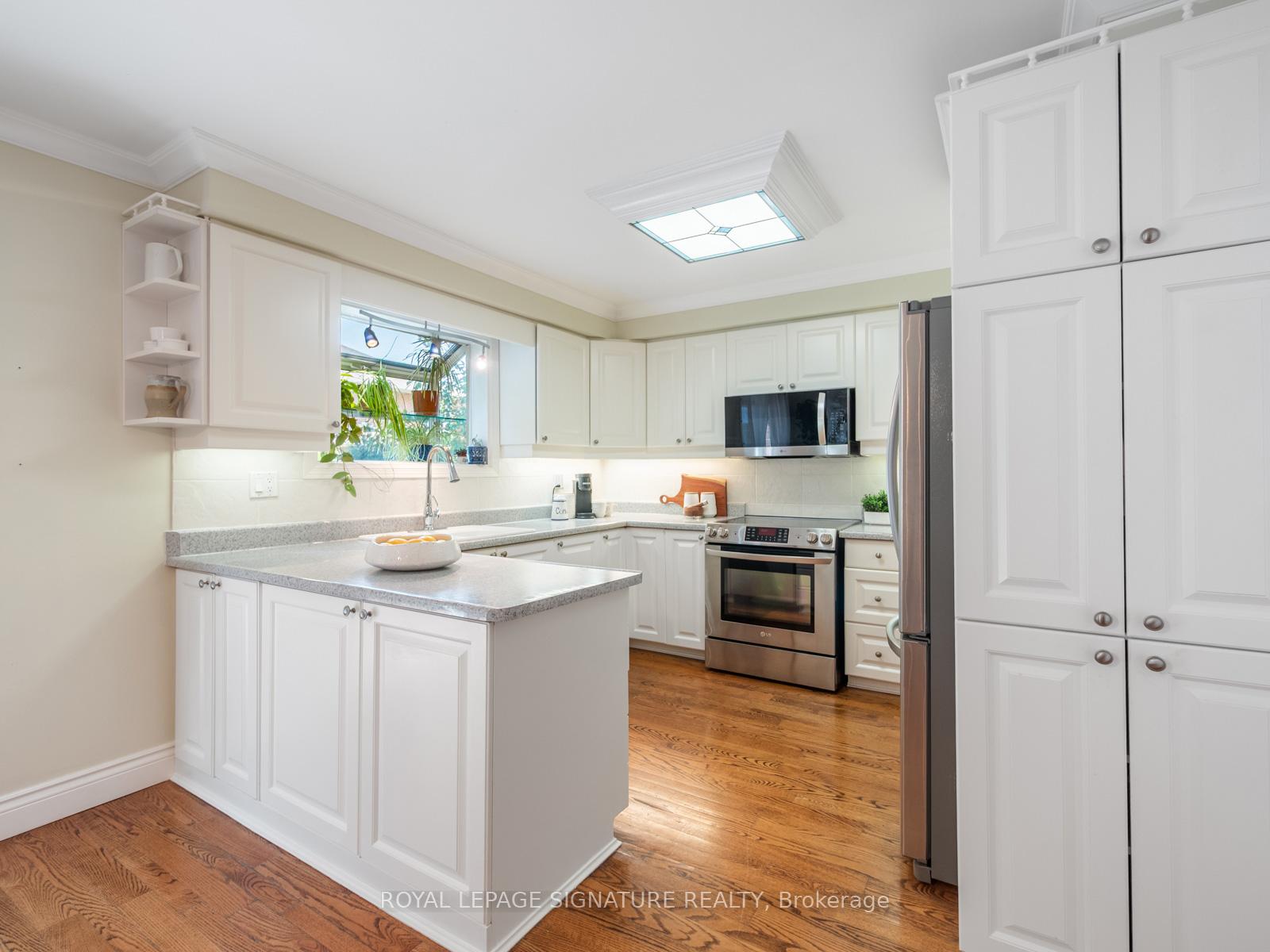 Photo 27 of 119 Tilman Circle, Markham, Markham Village — HOMEH
