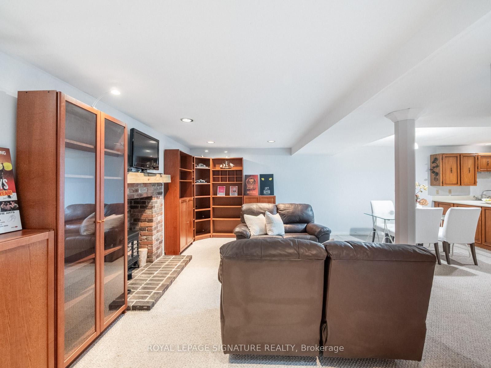 Photo 33 of 119 Tilman Circle, Markham, Markham Village — HOMEH