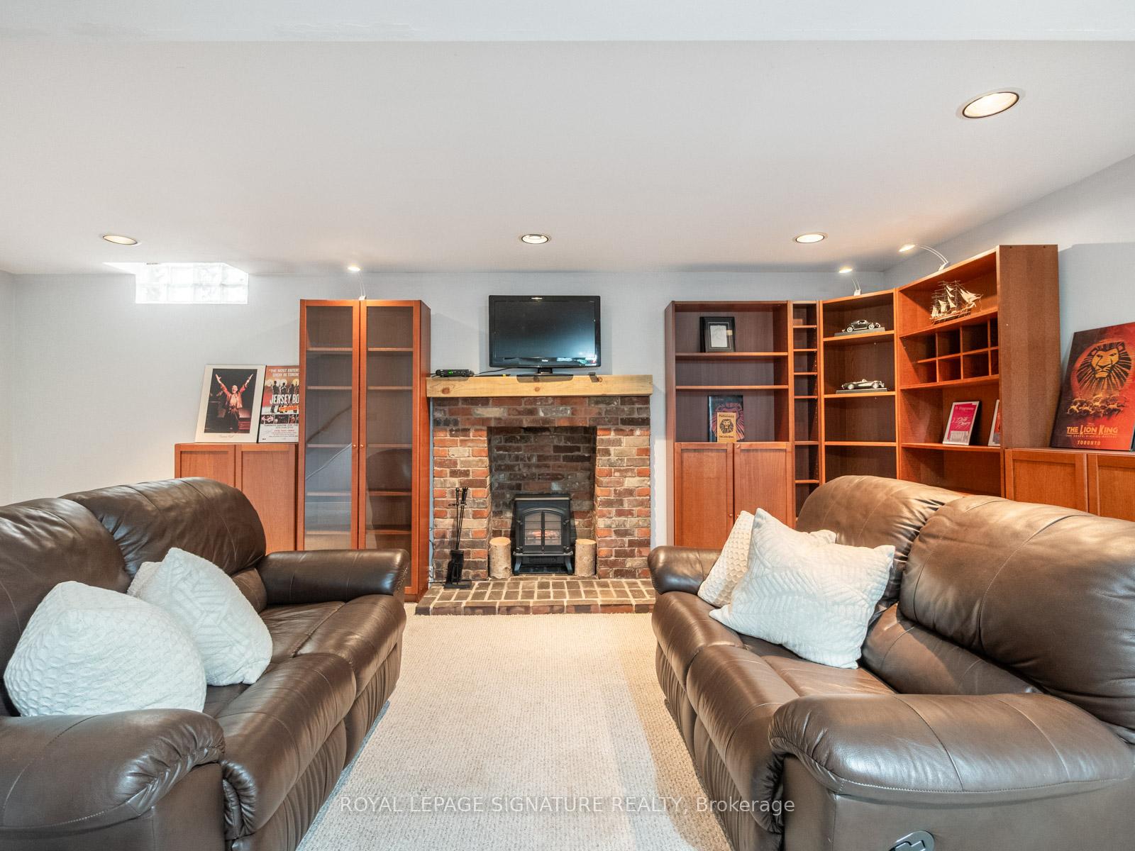 Photo 48 of 119 Tilman Circle, Markham, Markham Village — HOMEH
