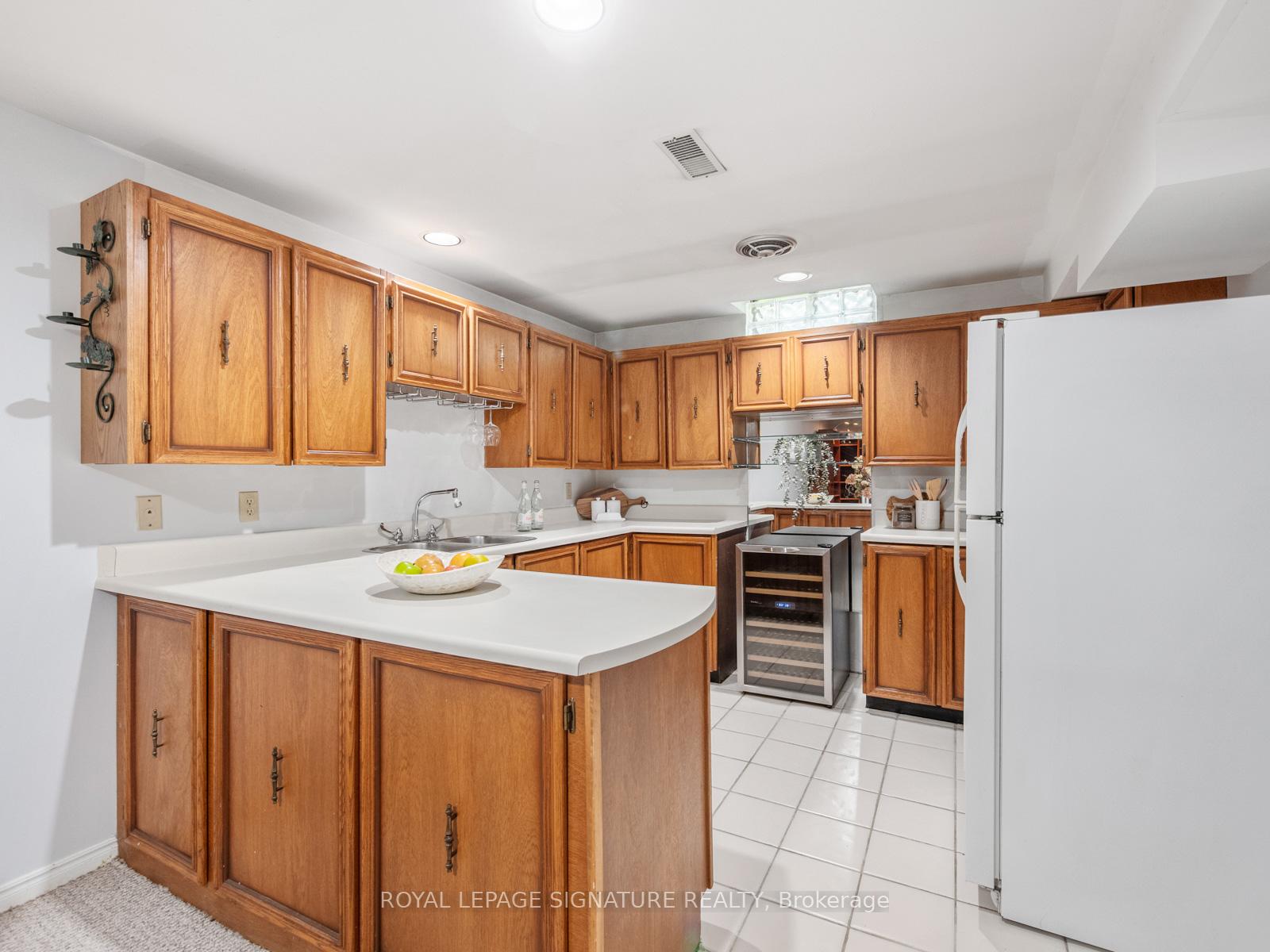 Photo 38 of 119 Tilman Circle, Markham, Markham Village — HOMEH