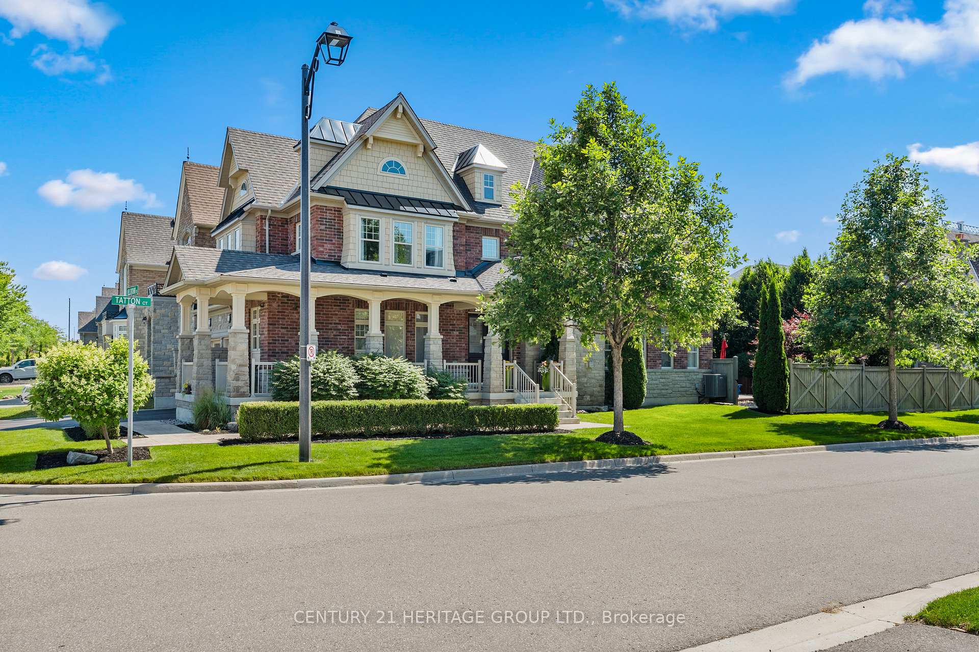 Photo 14 of 64 Wells Orchard Crescent, King, King City — HOMEH