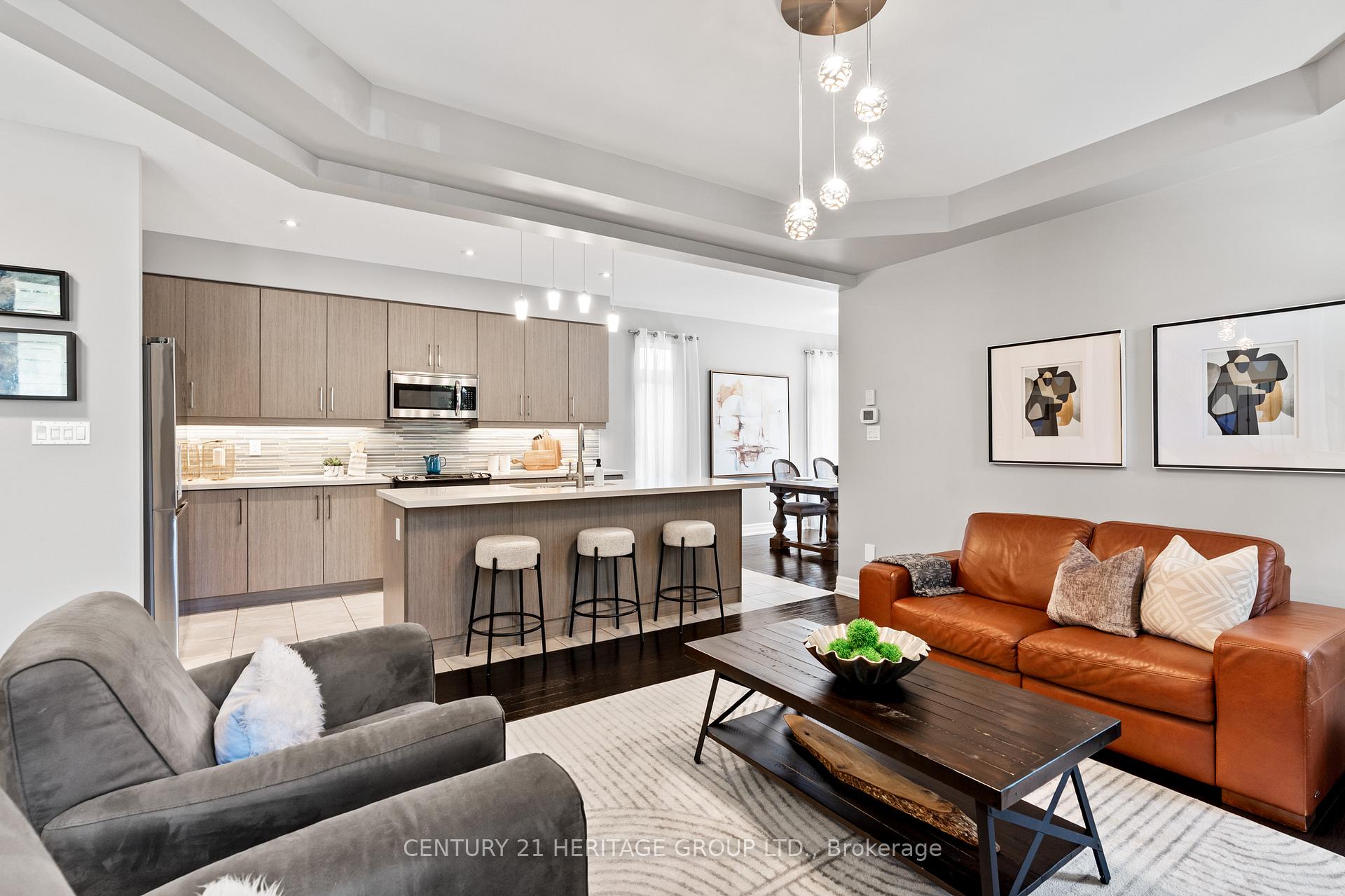 Photo 7 of 64 Wells Orchard Crescent, King, King City — HOMEH