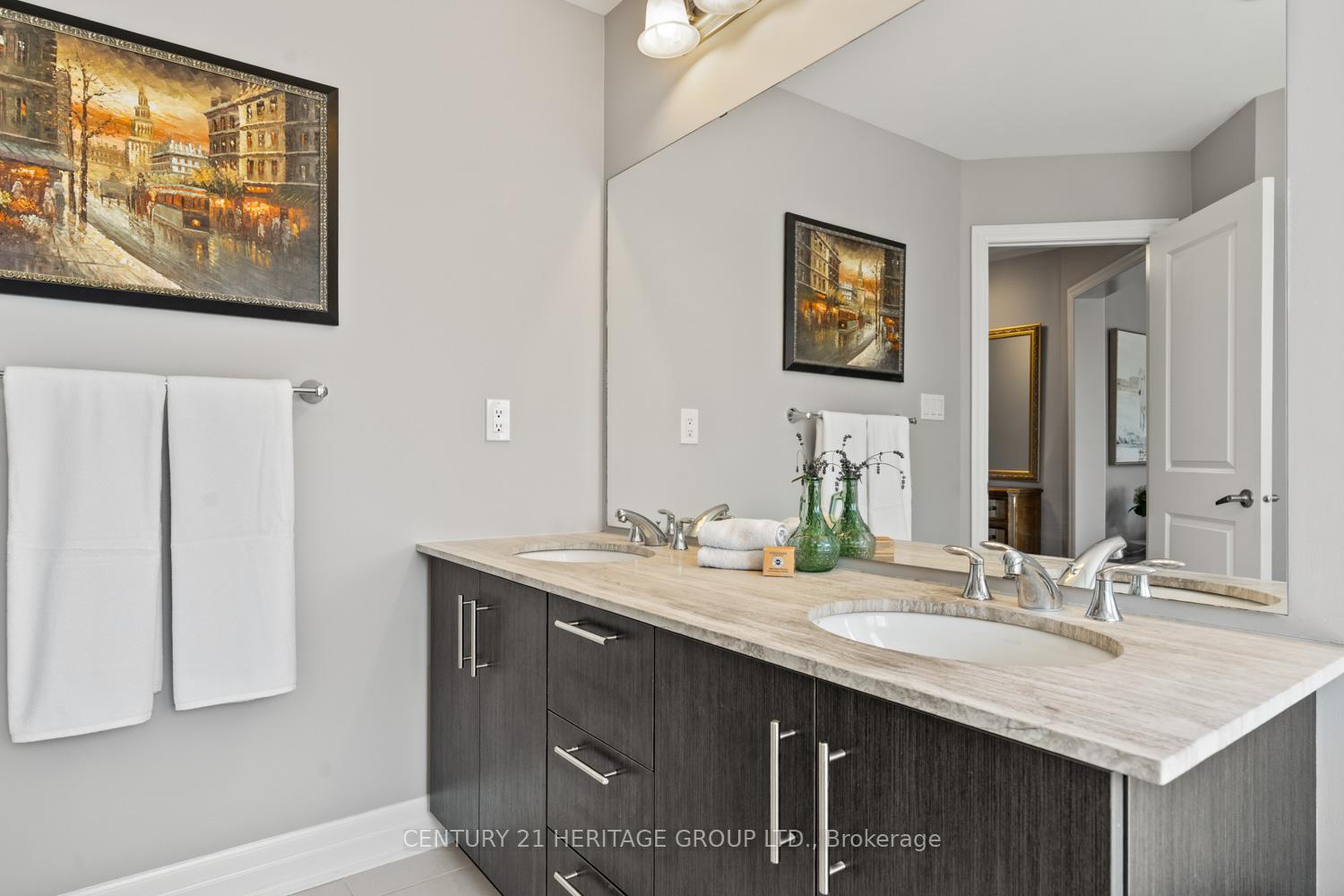 Photo 11 of 64 Wells Orchard Crescent, King, King City — HOMEH